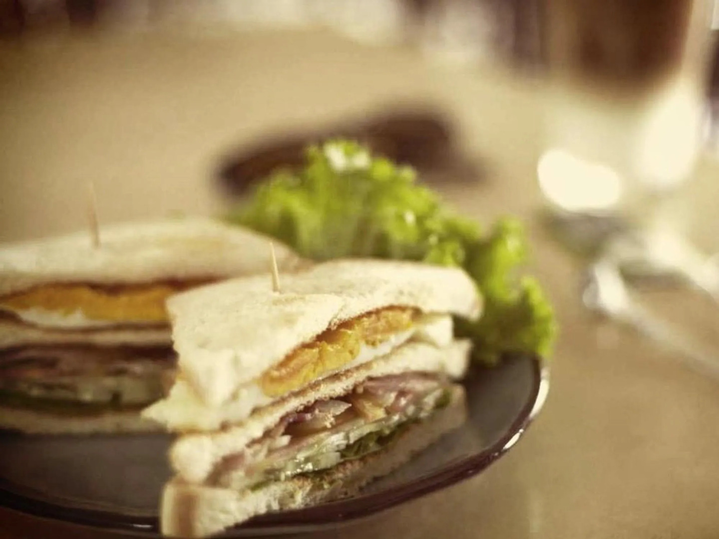 The Krungkasem Srikrung Hotel