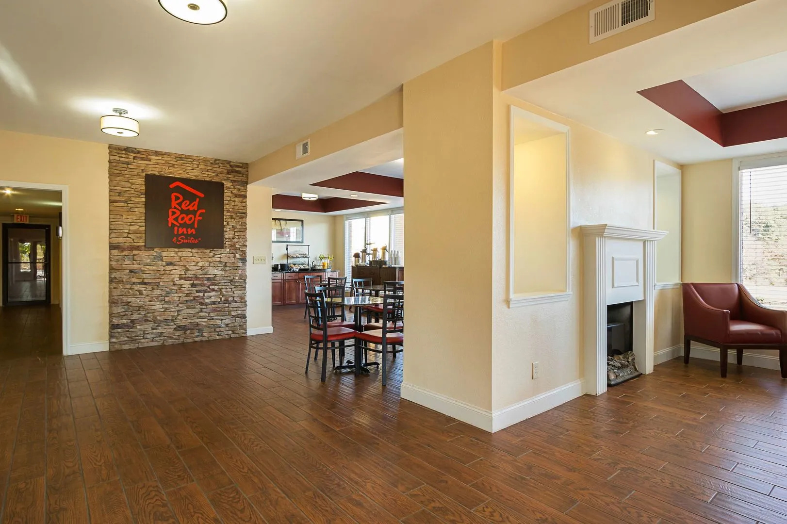 Red Roof Inn & Suites Scottsboro