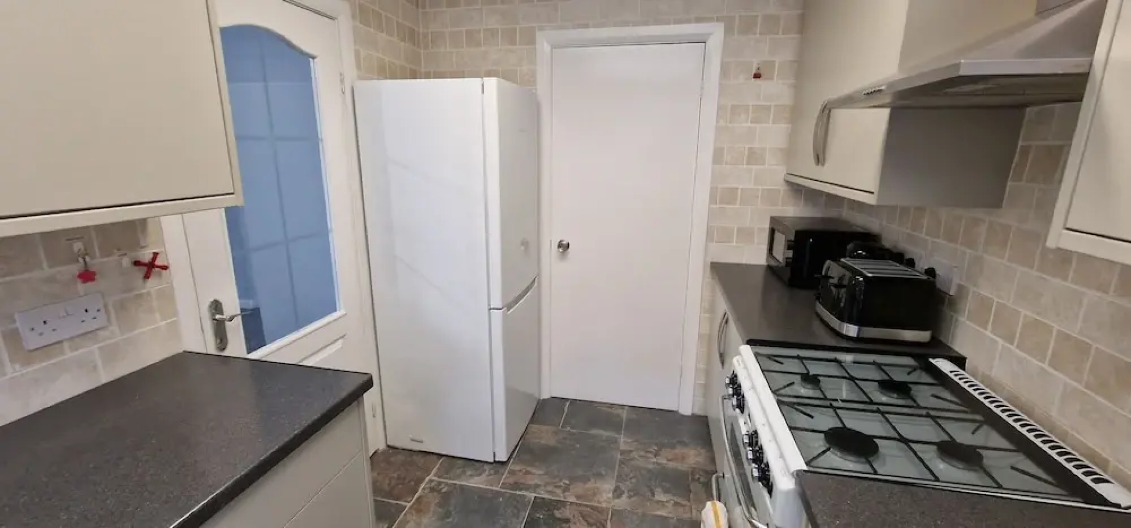 Summerville Manor Luxury Residency With Drive