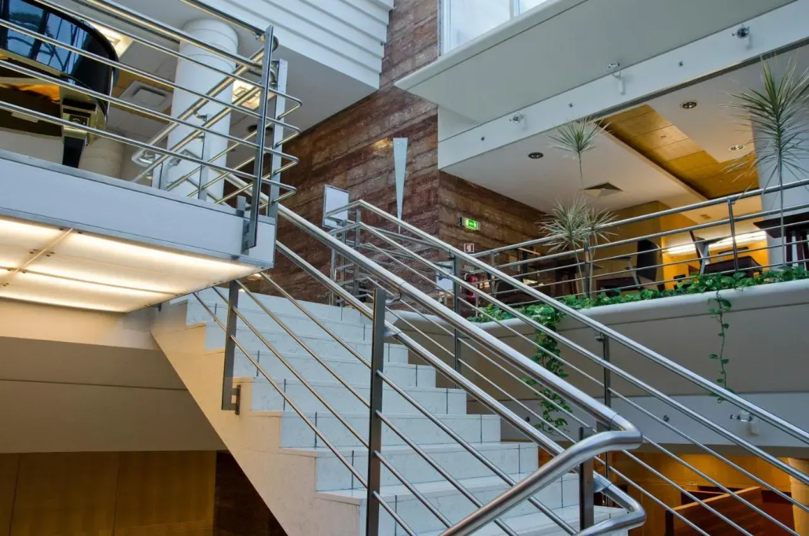 VIP Executive Entrecampos Hotel & Conference