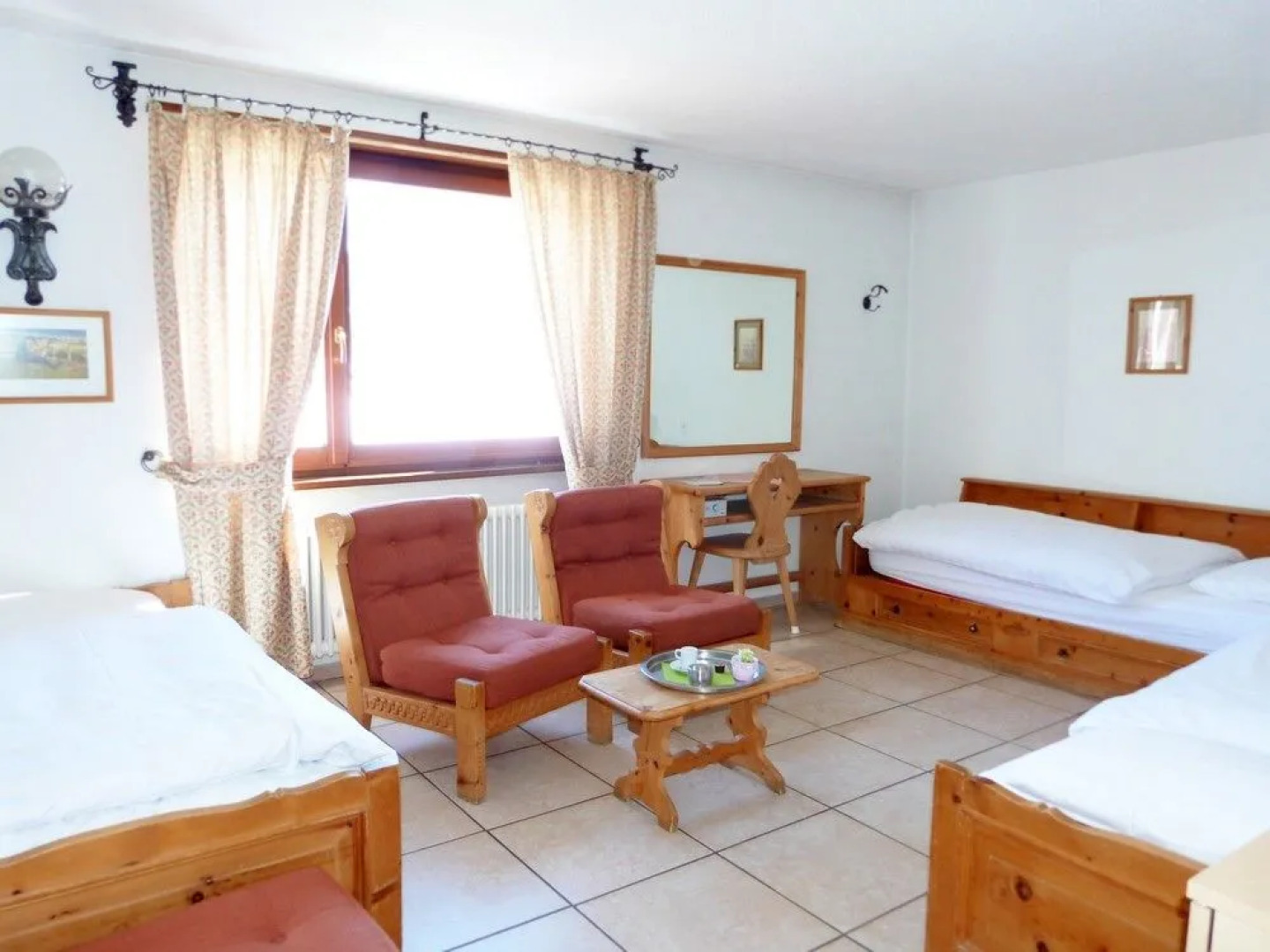 Guesthouse + Aparthotel Chesa Silva