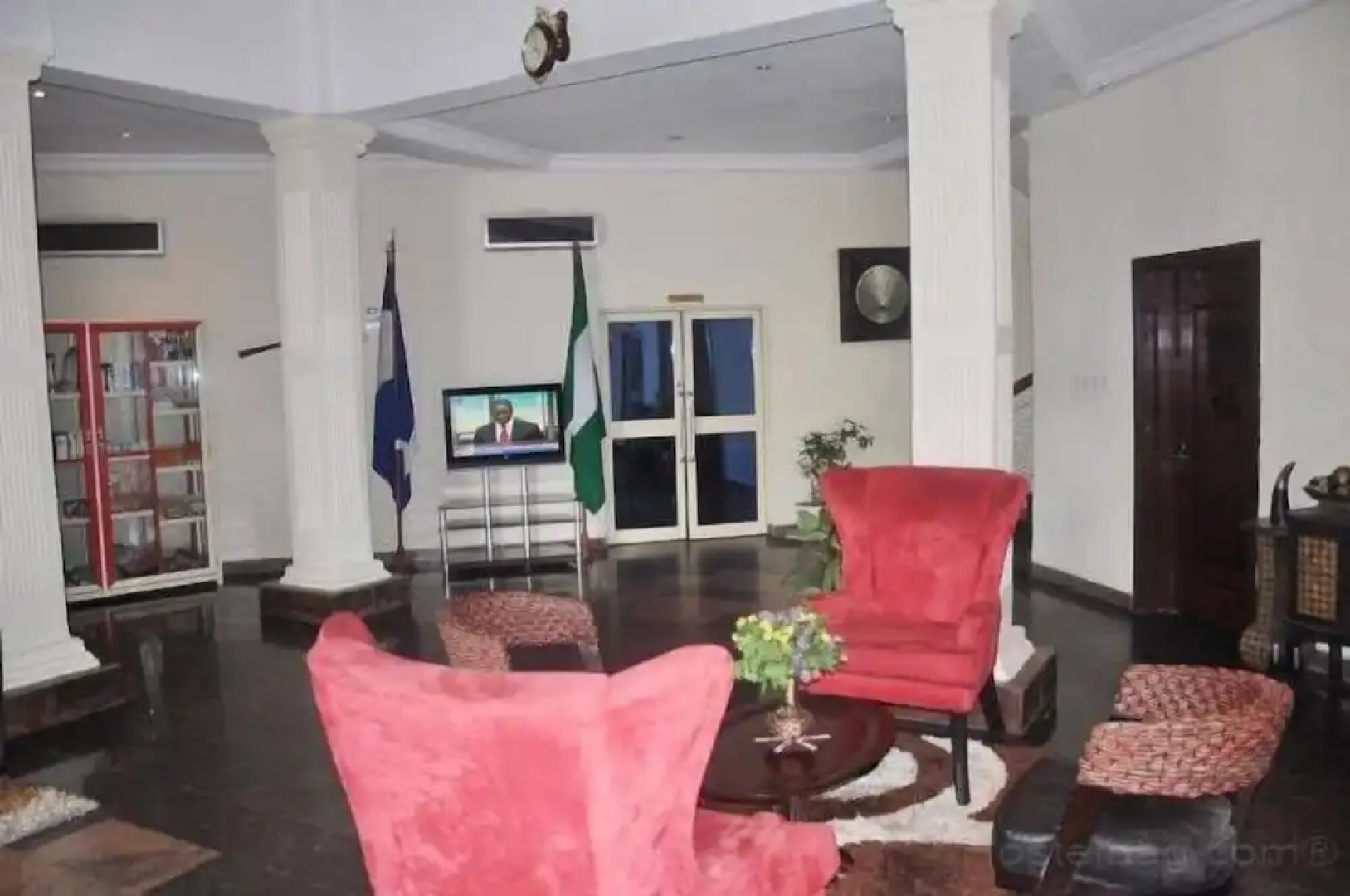 Mangel Hotel and Suites