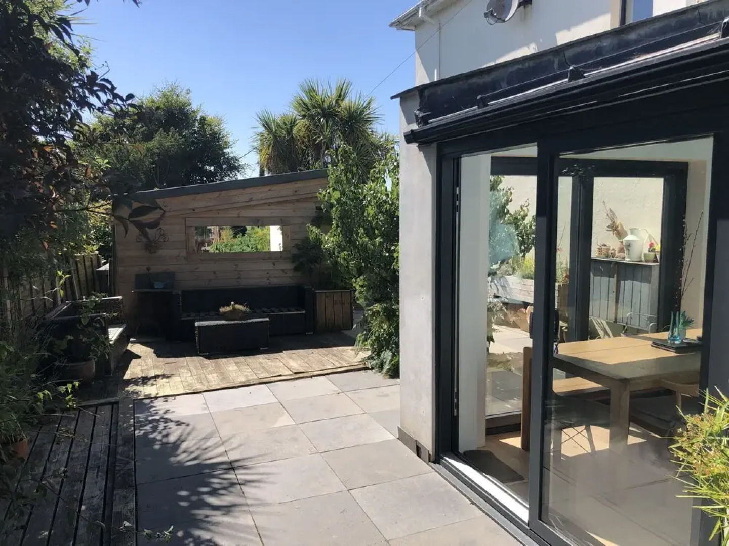 5 Bed House - Sleeps 15 - Pets - Garden - Parking