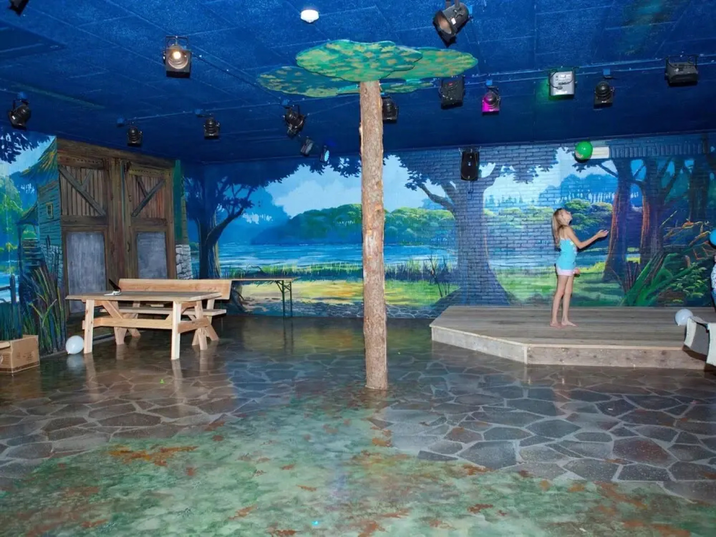 Veluwemeer Chalet Park Retreat