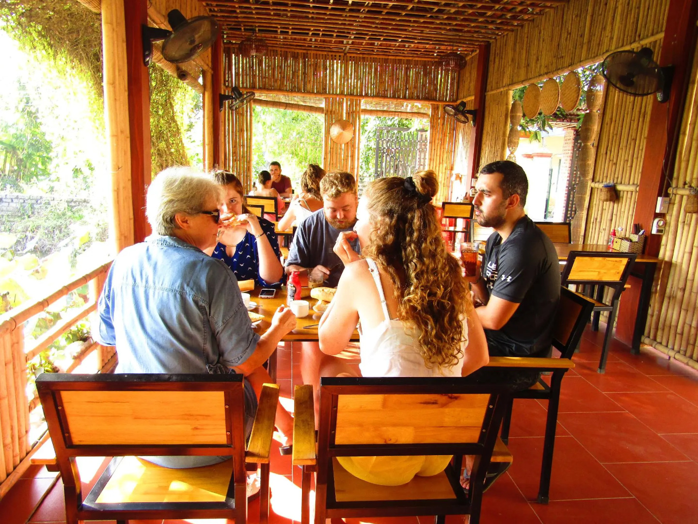 Ninh Binh Mountain Side Homestay & Cafe