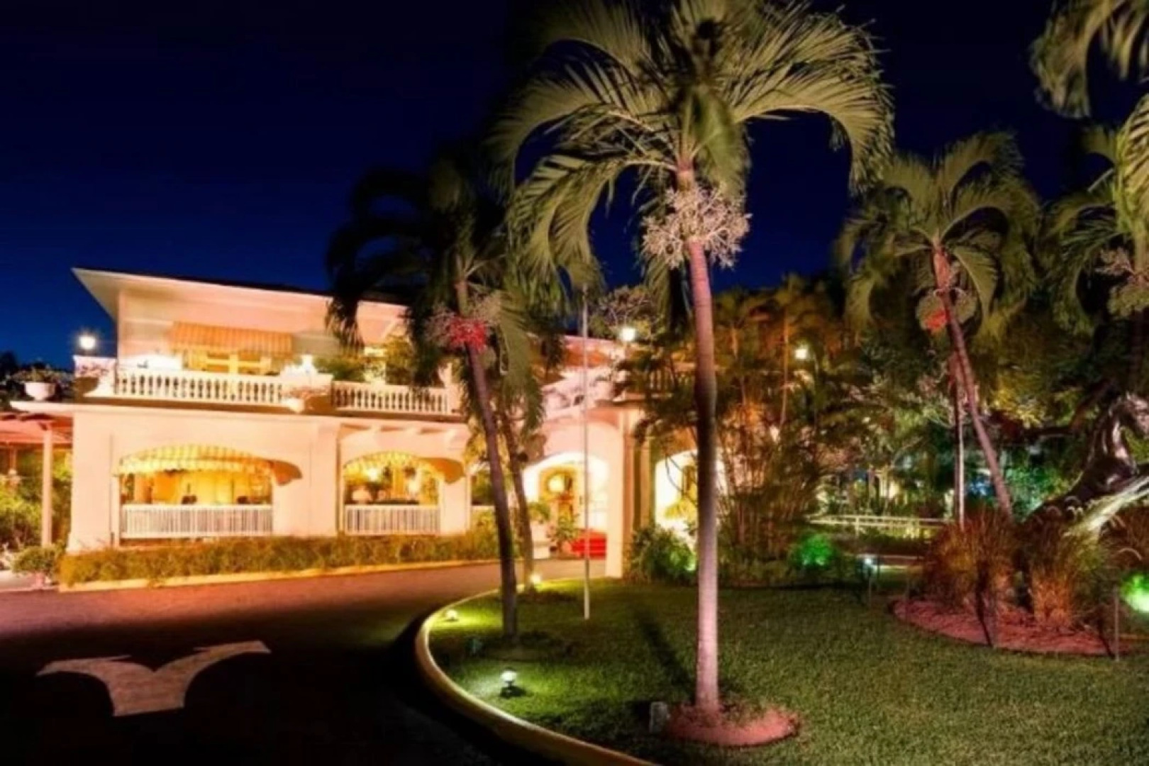 Terra Nova, BW Premier Collection