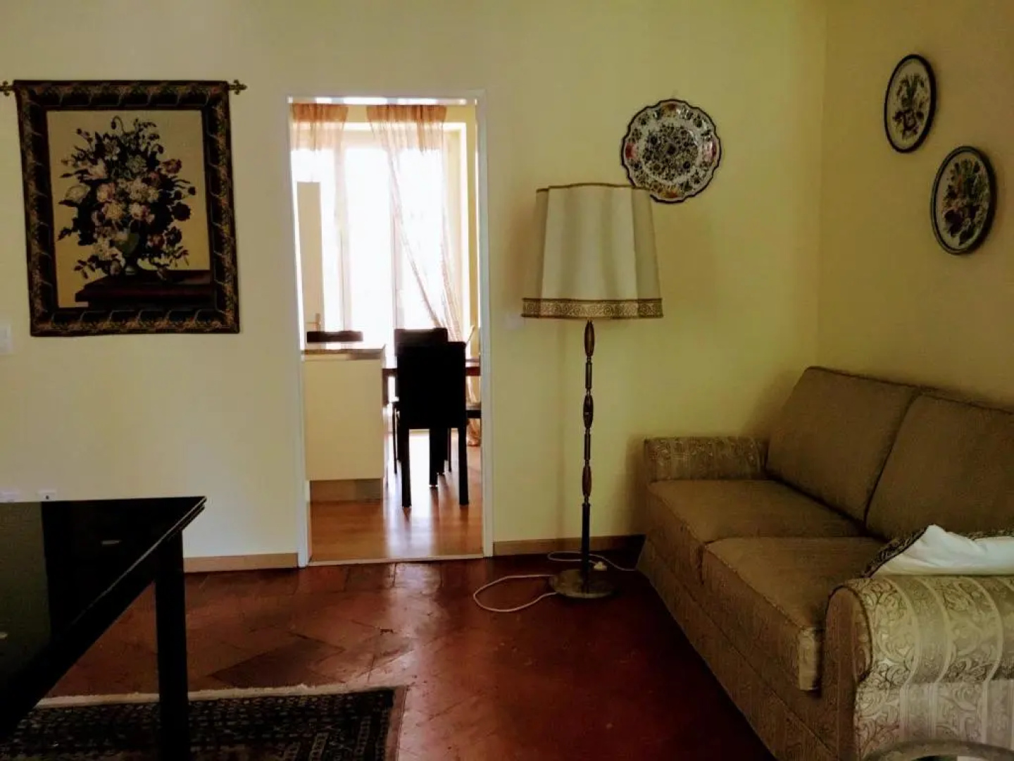 Central lakefront apartment