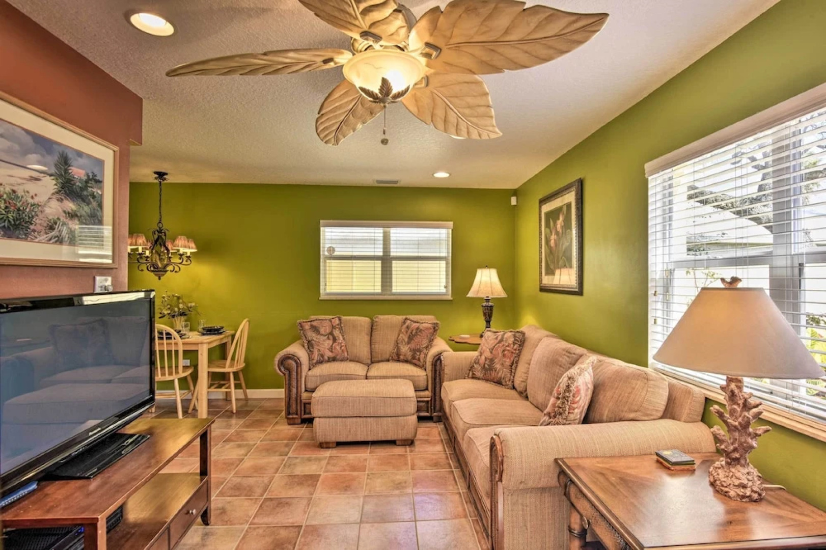 Sunny Cocoa Beach Escape w/ Bikes, Walk to Beach