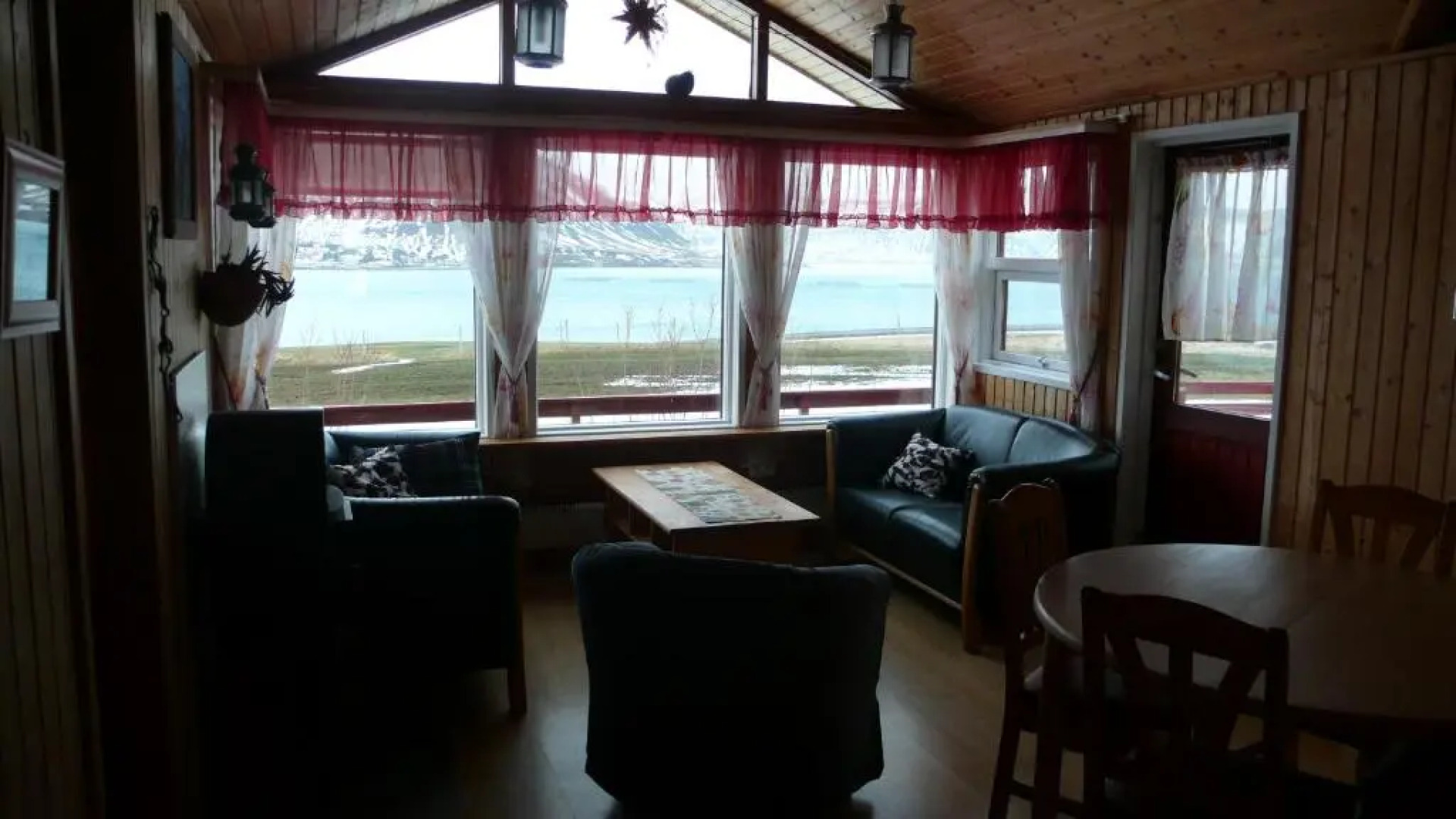 Gemlufall guesthouse