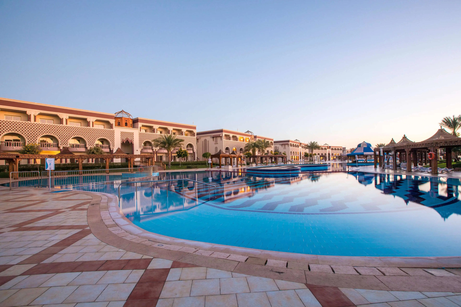 Sunrise Sentido Mamlouk Palace