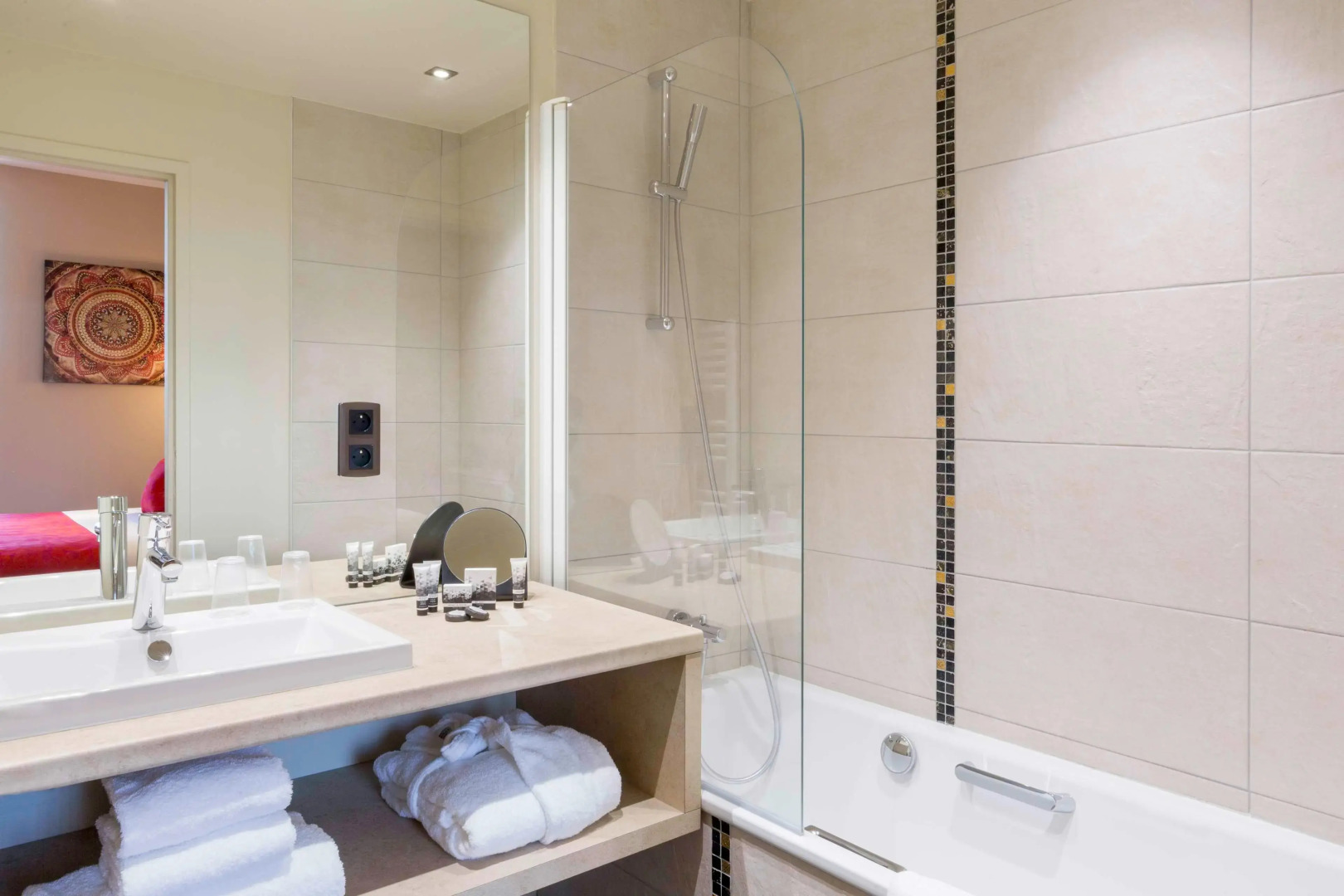 Best Western Plus Hotel Escapade Senlis