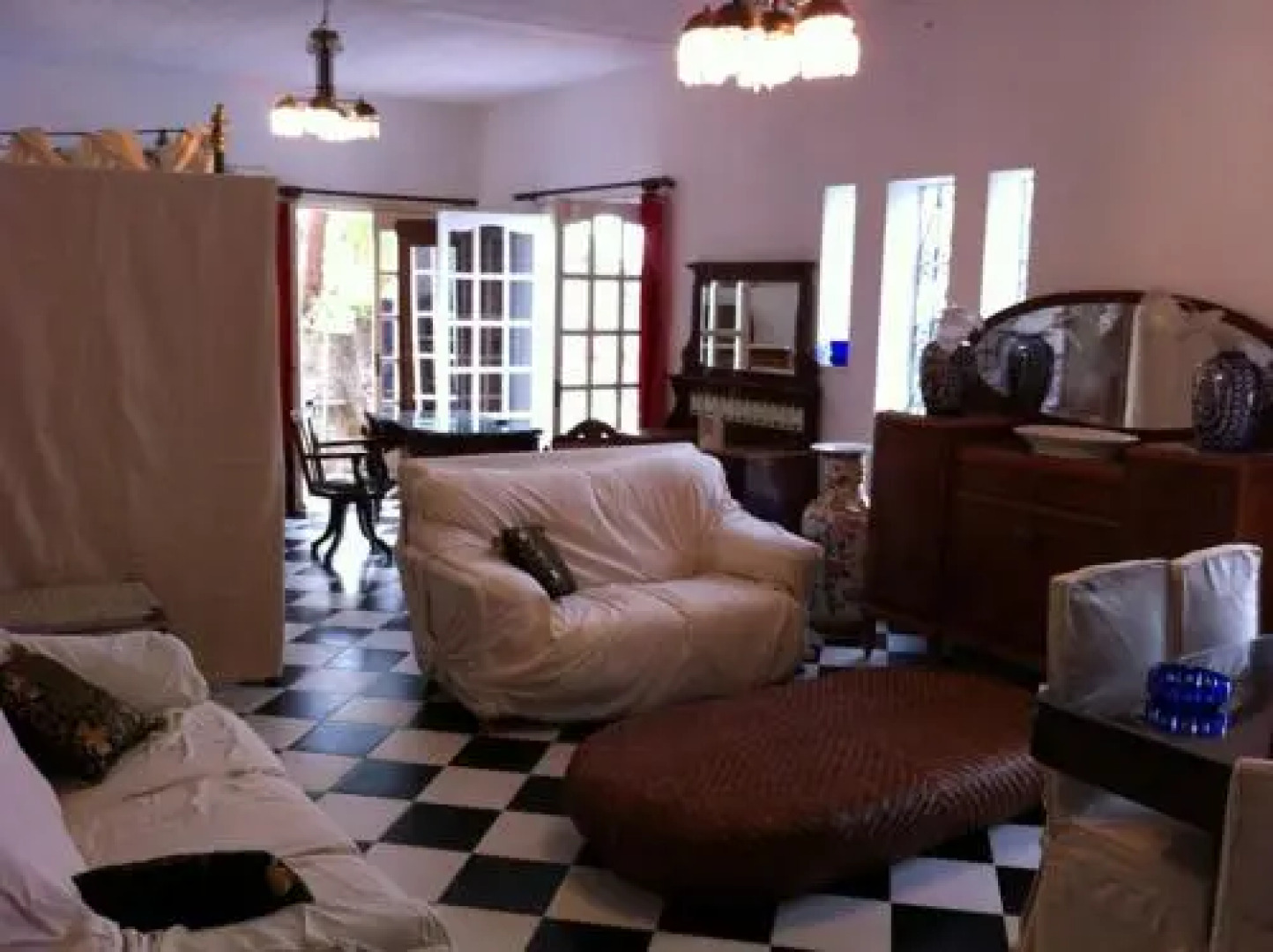 1911 Poros Country Retreat