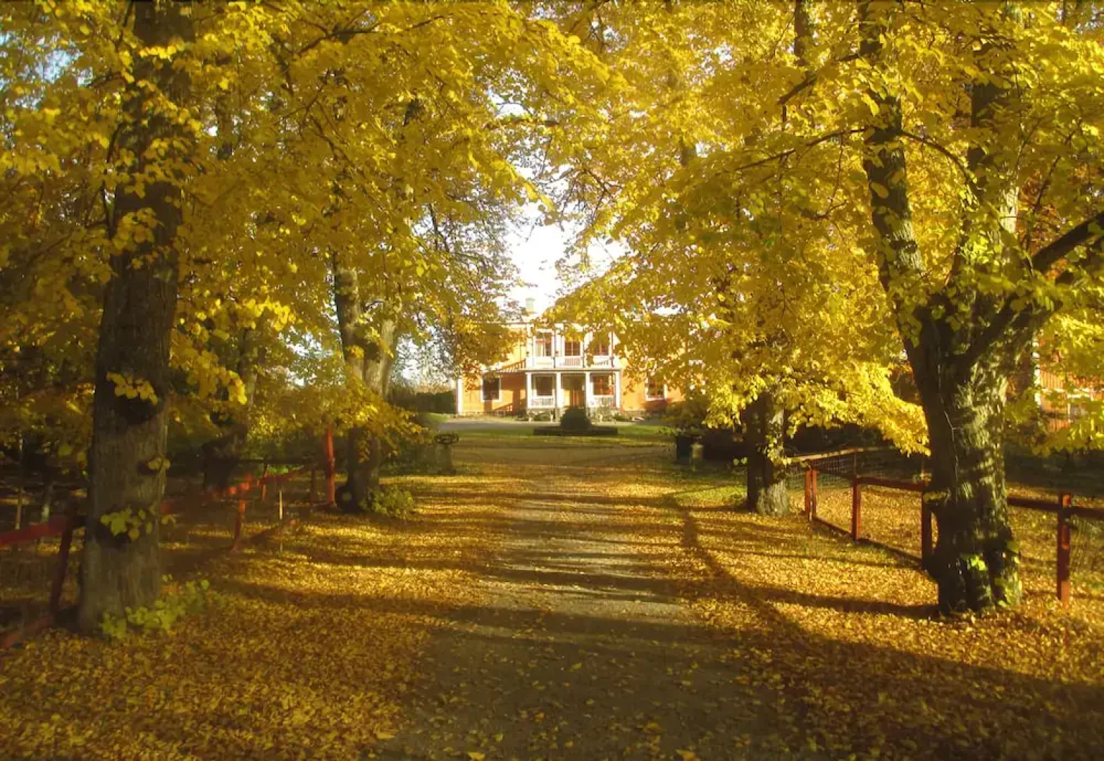 Mälby Säteri B&B