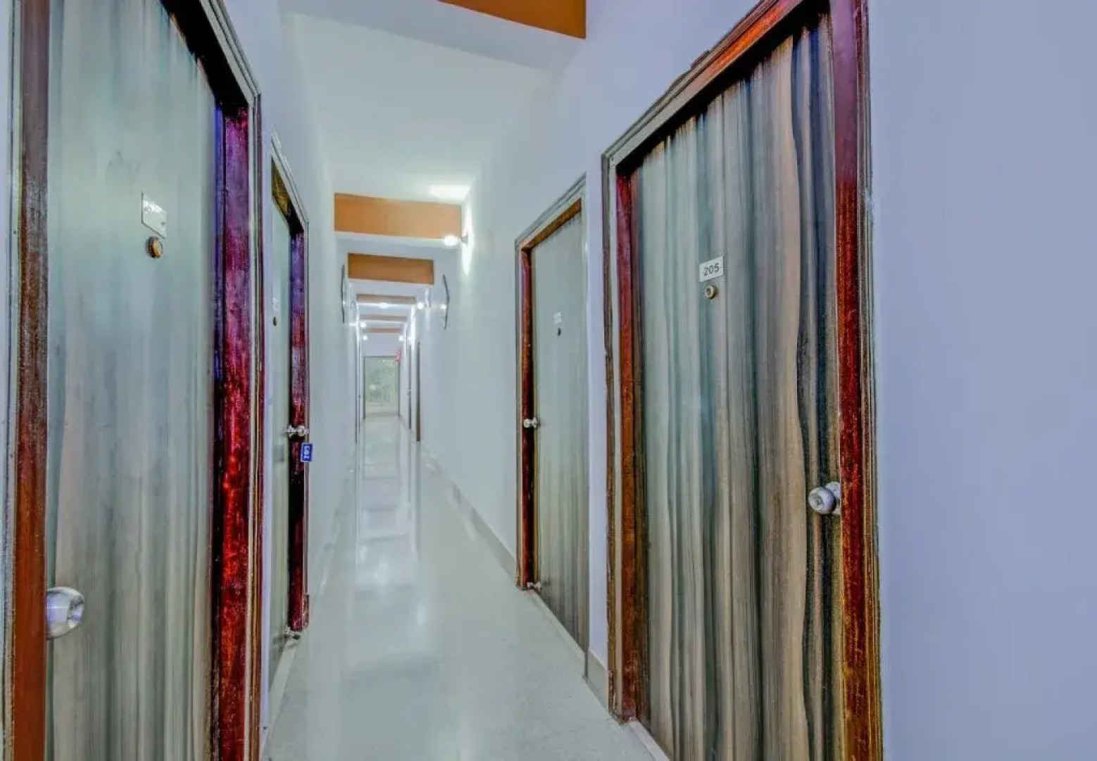 Hotel Deshbandhu By OYO Rooms
