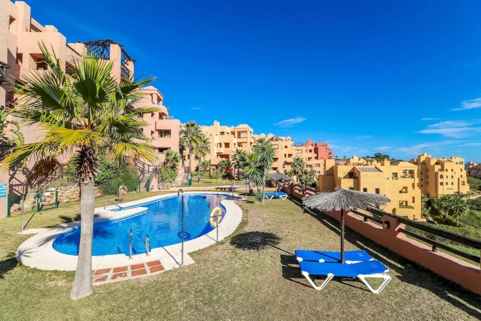 Coto Real Manilva - Paradise 2BR Apartment in Manilva, Sea Views, Pool