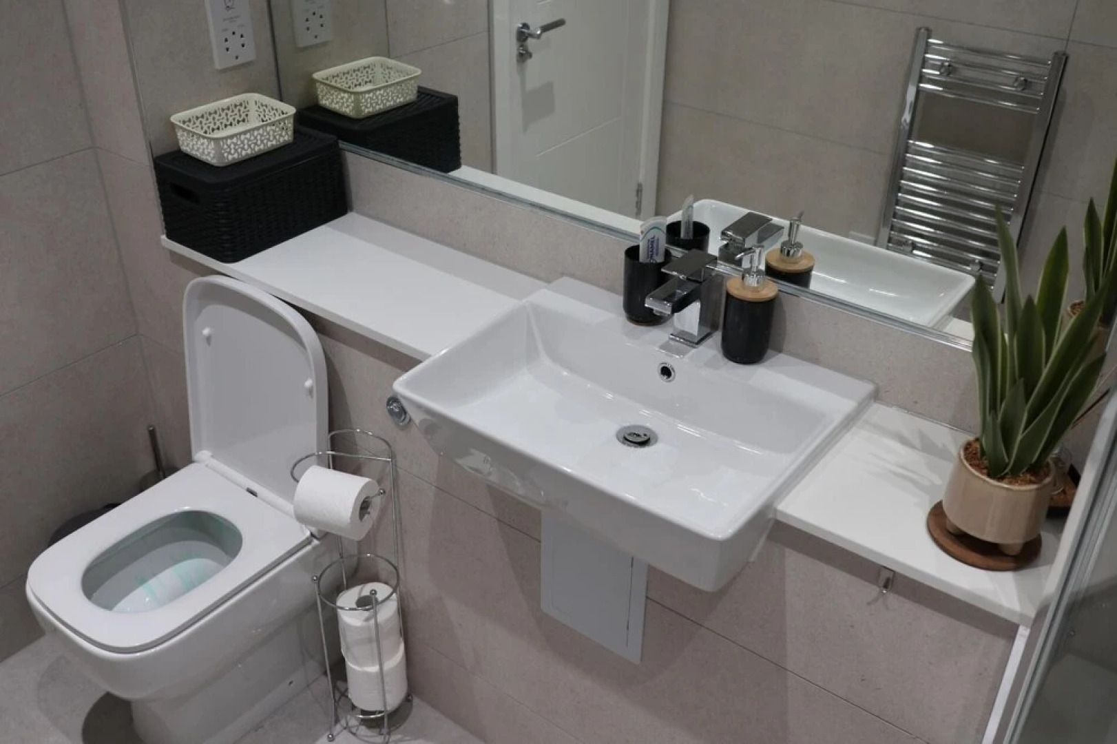 NEW Superb 1BD Apartment Heart of Dartford Kent