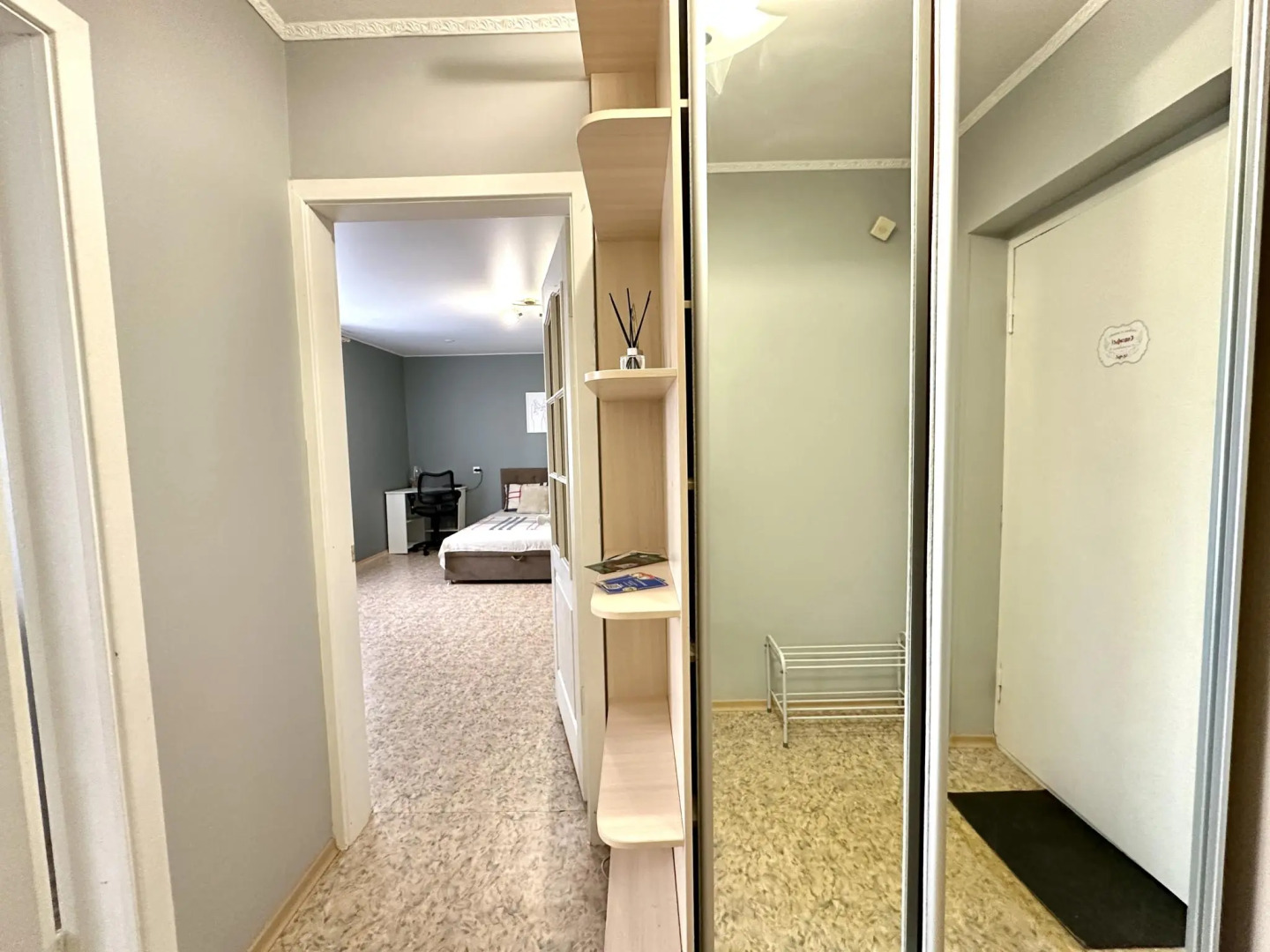 Compass (Компасс) на улице 9 января 164к1