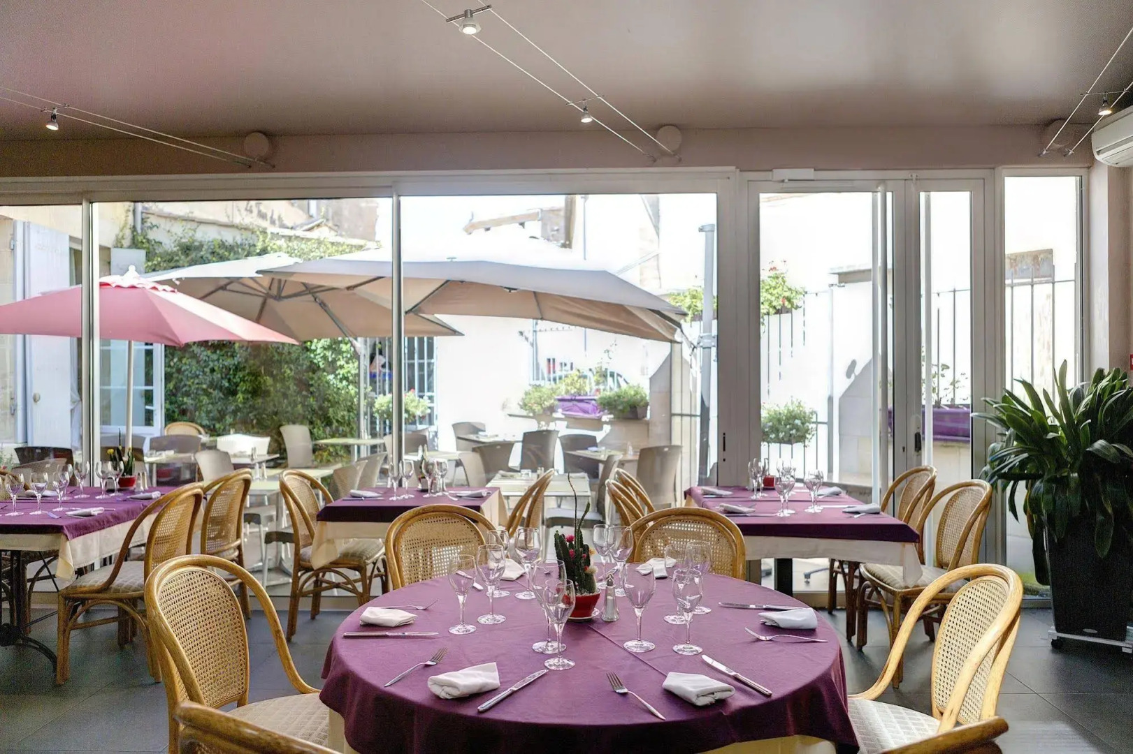 Hôtel de la tour à LIBOURNE