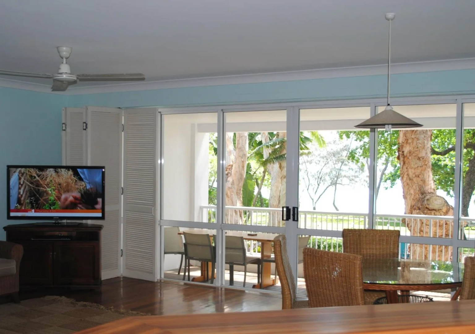 BeachView Apartments at Villa Paradiso