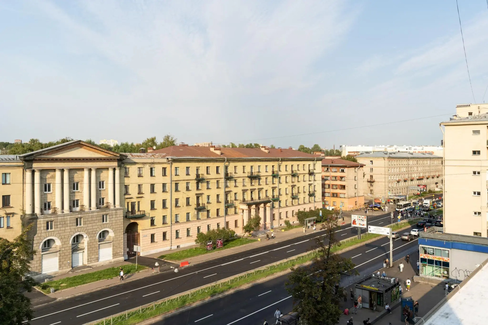 Апартаменты возле метро Лесная