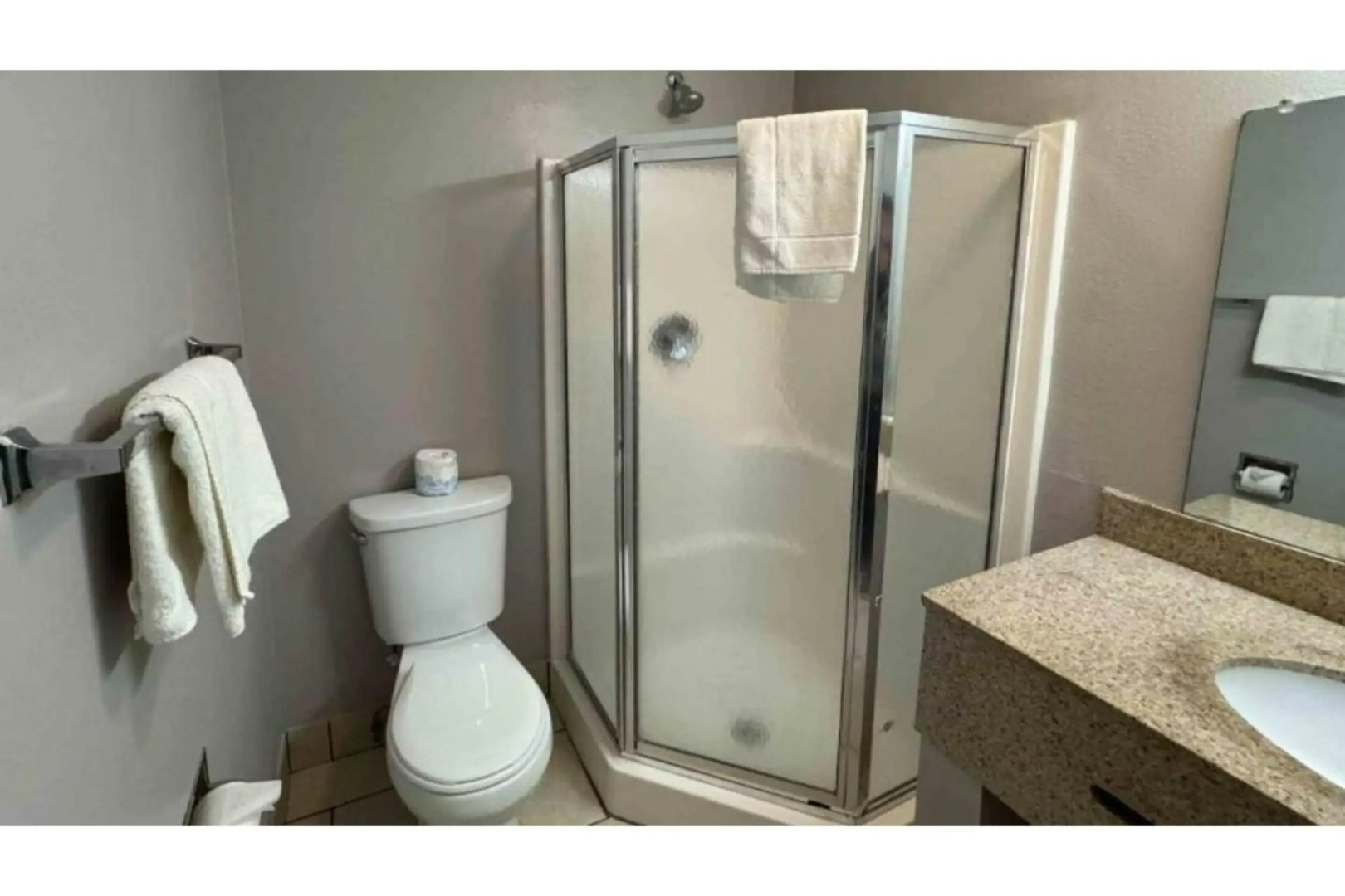 Motel 6 Janesville, WI