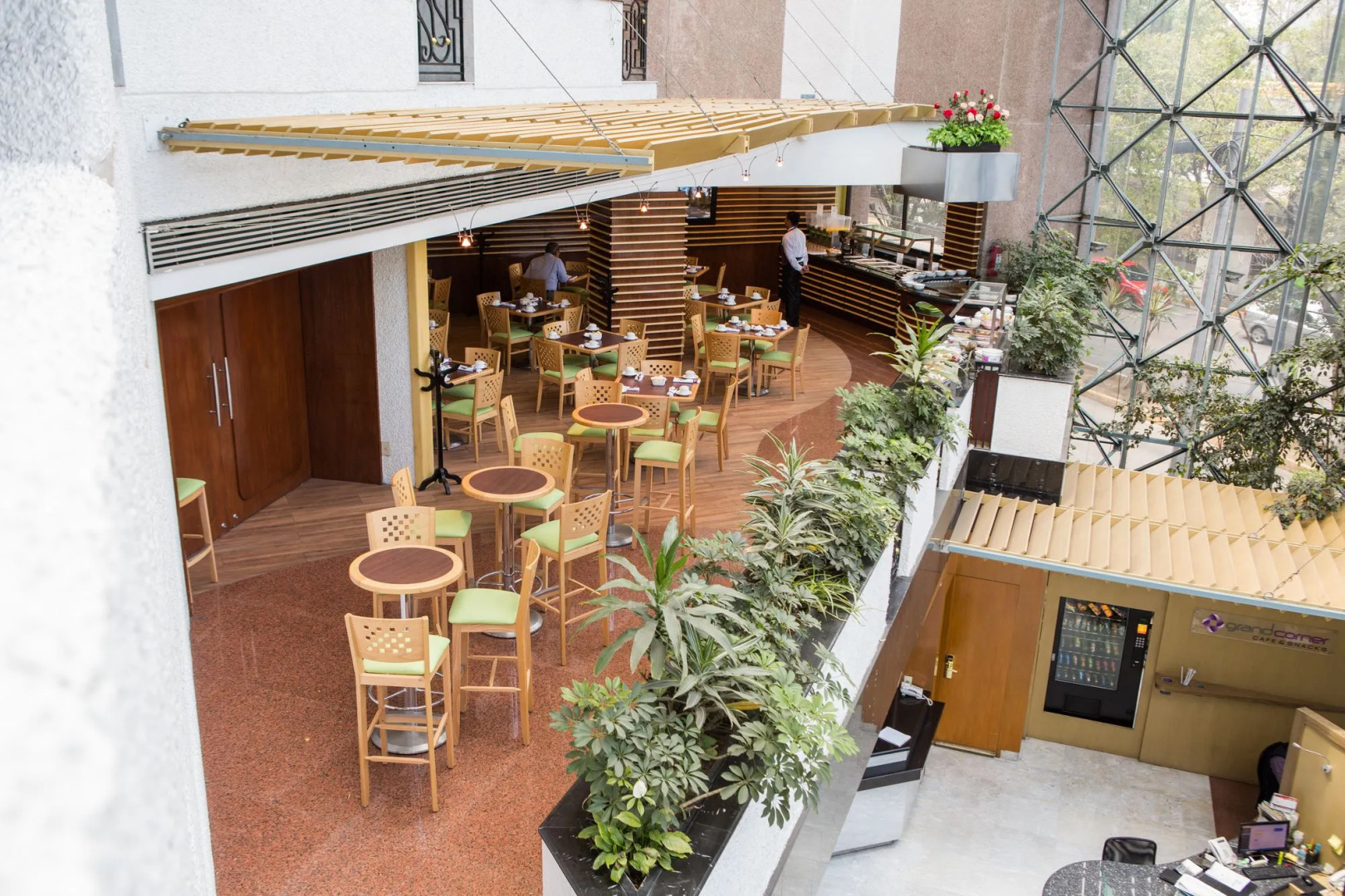 Grand Prix-WeEnjoyHotels-Aeropuerto