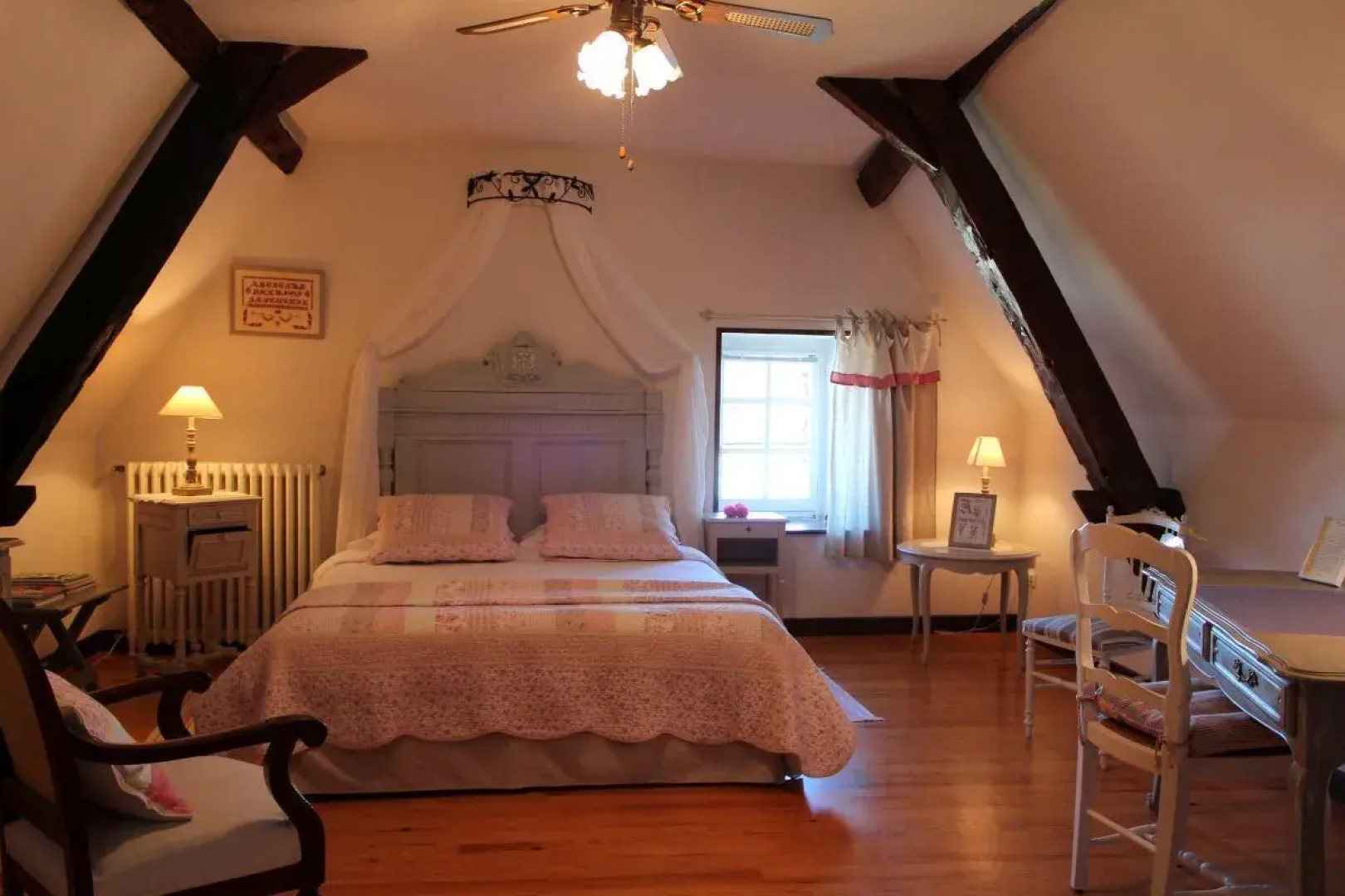 Maison Du Prince De Conde