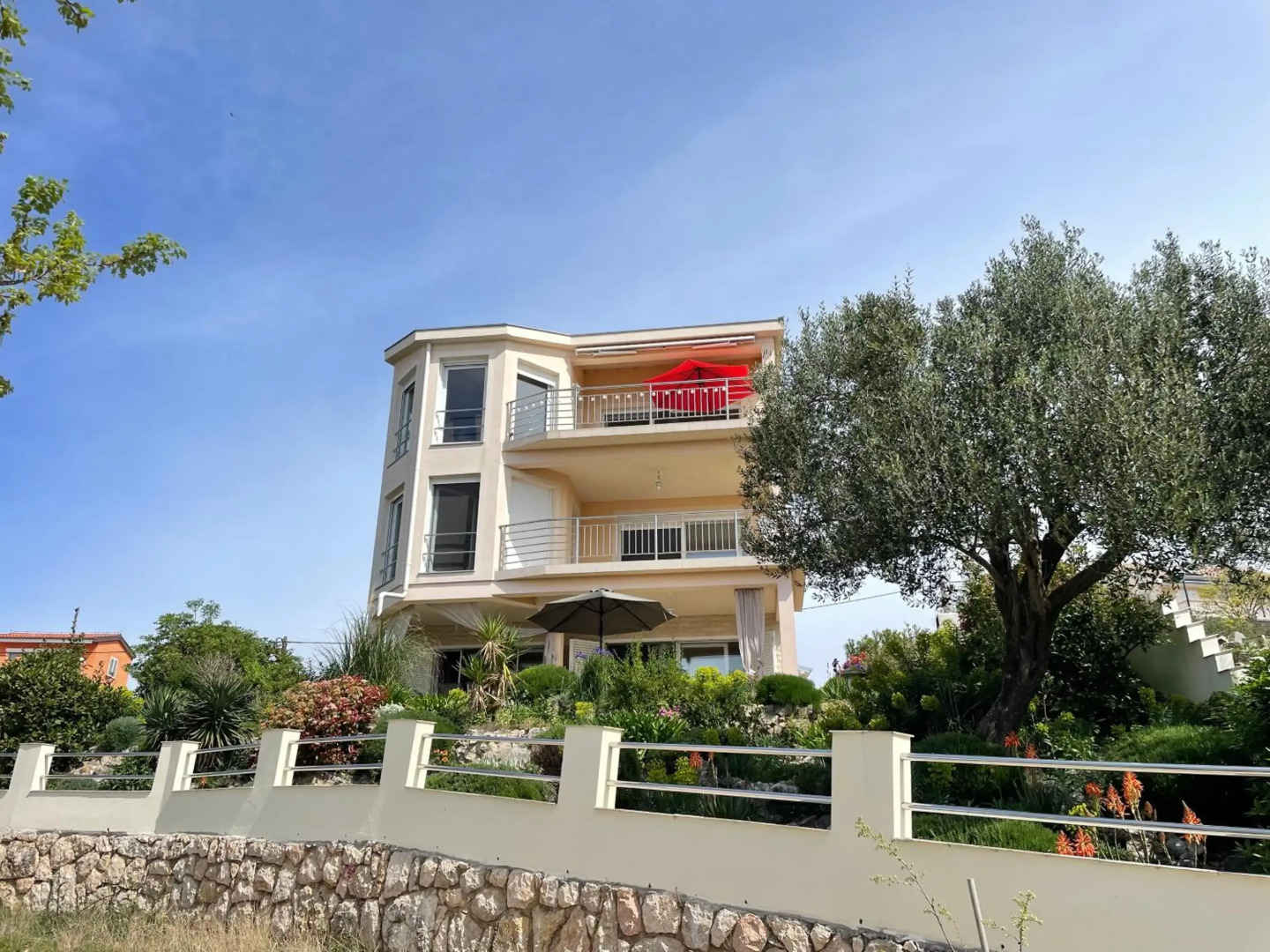 Villa Mebelle mit Meerblick