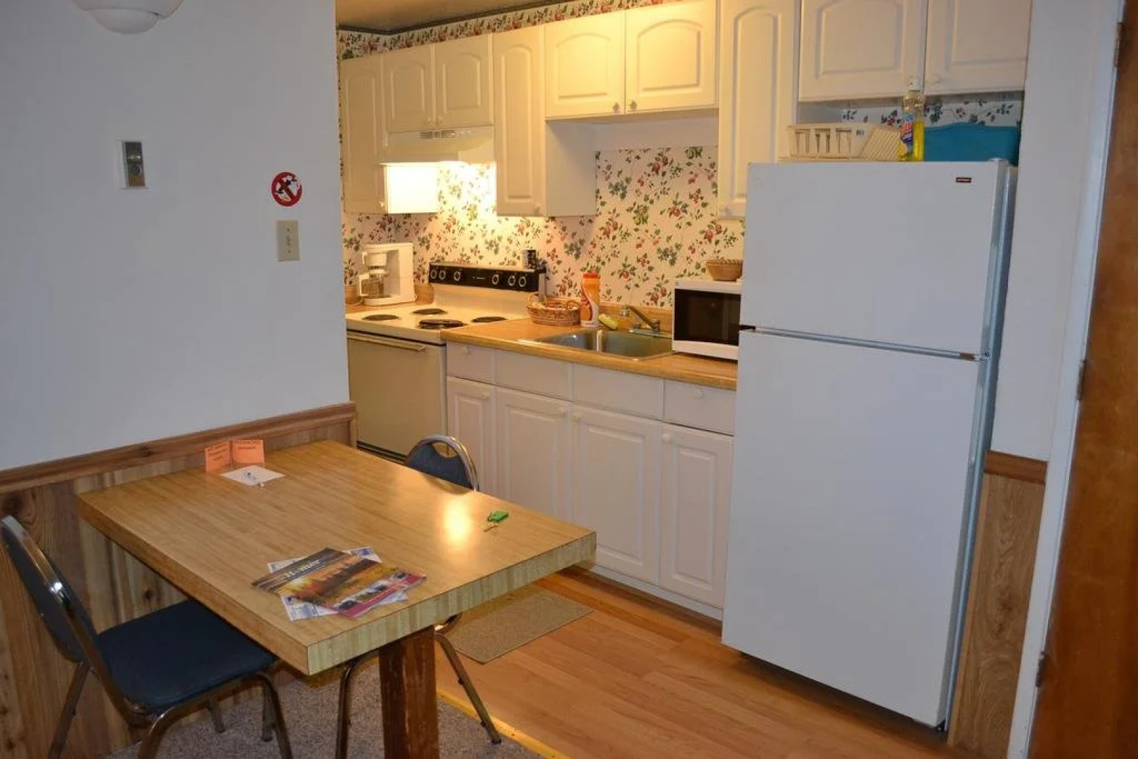 Pioneer Inn Downtown