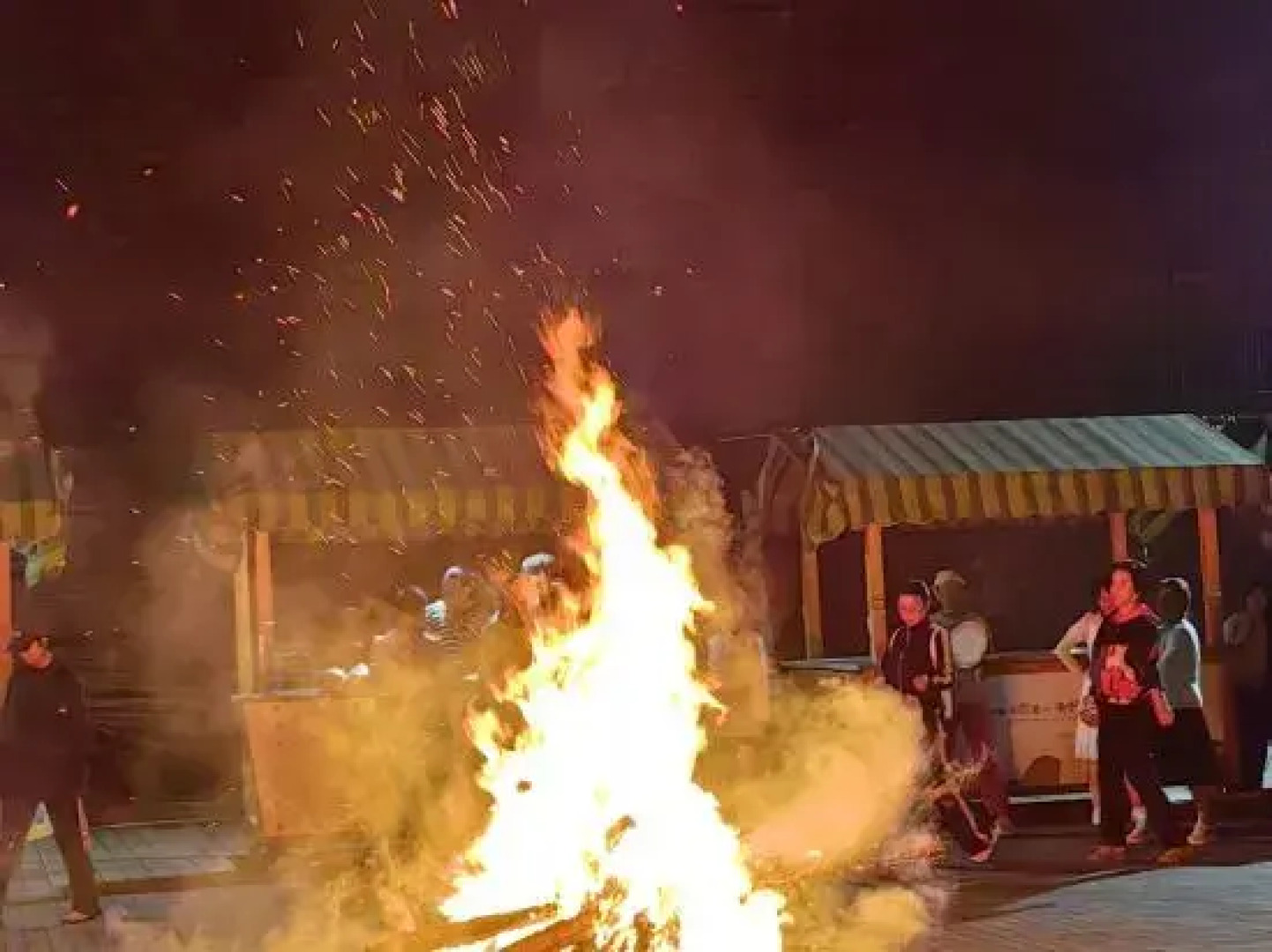 Tengchong Daoqi Panoramic Hot Spring Homestay