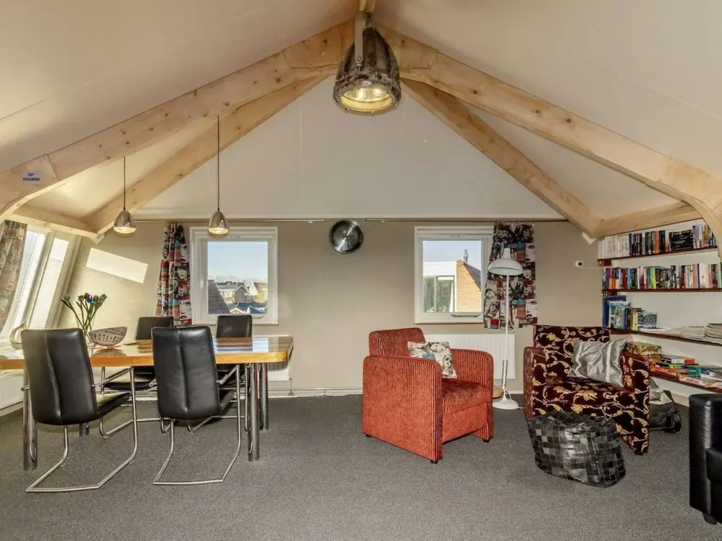 Modern Holiday Home in Easterlittens with Fishing Near