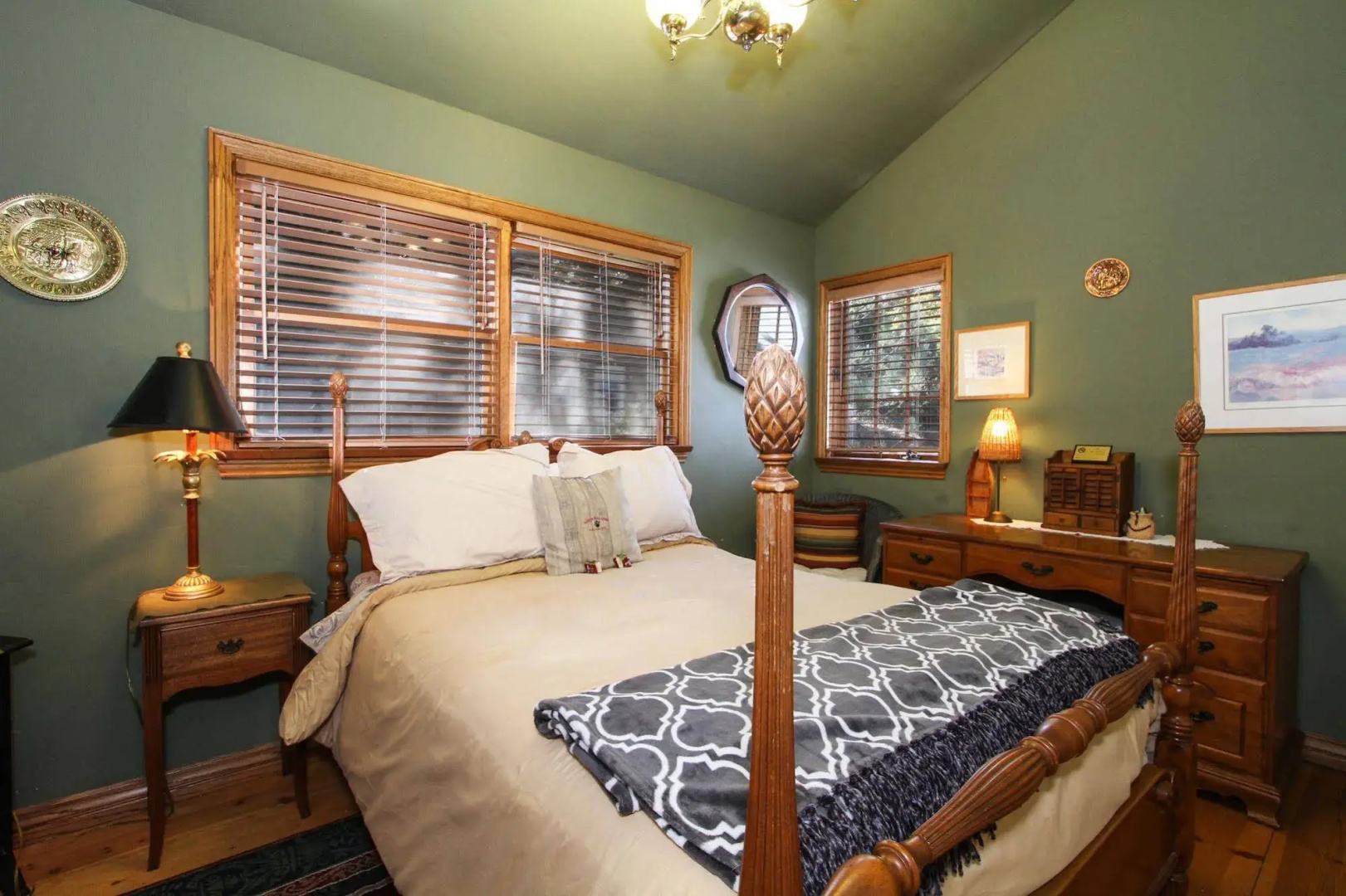 Tucker Peak Lodge