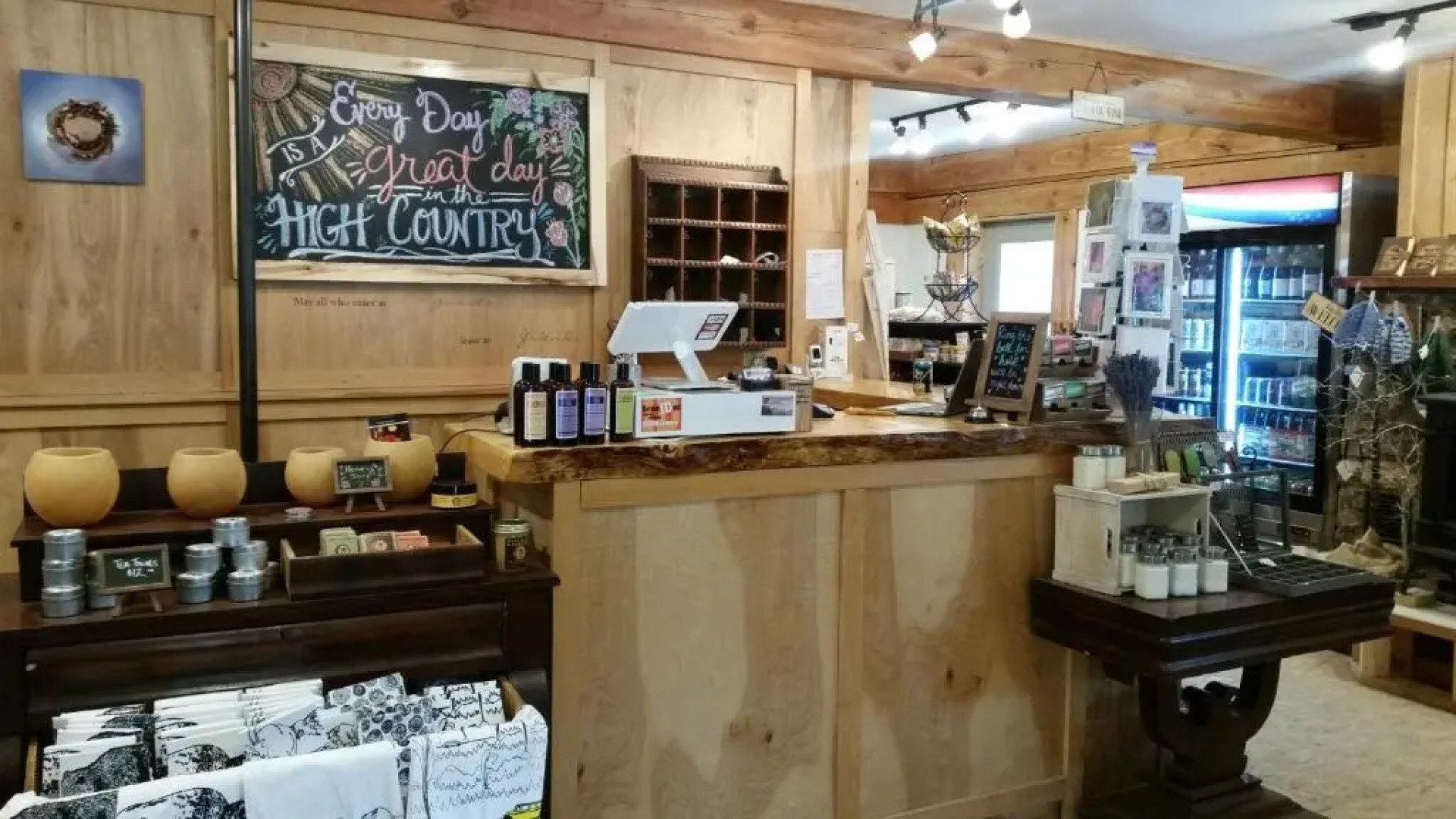 High Country Motel and Cabins