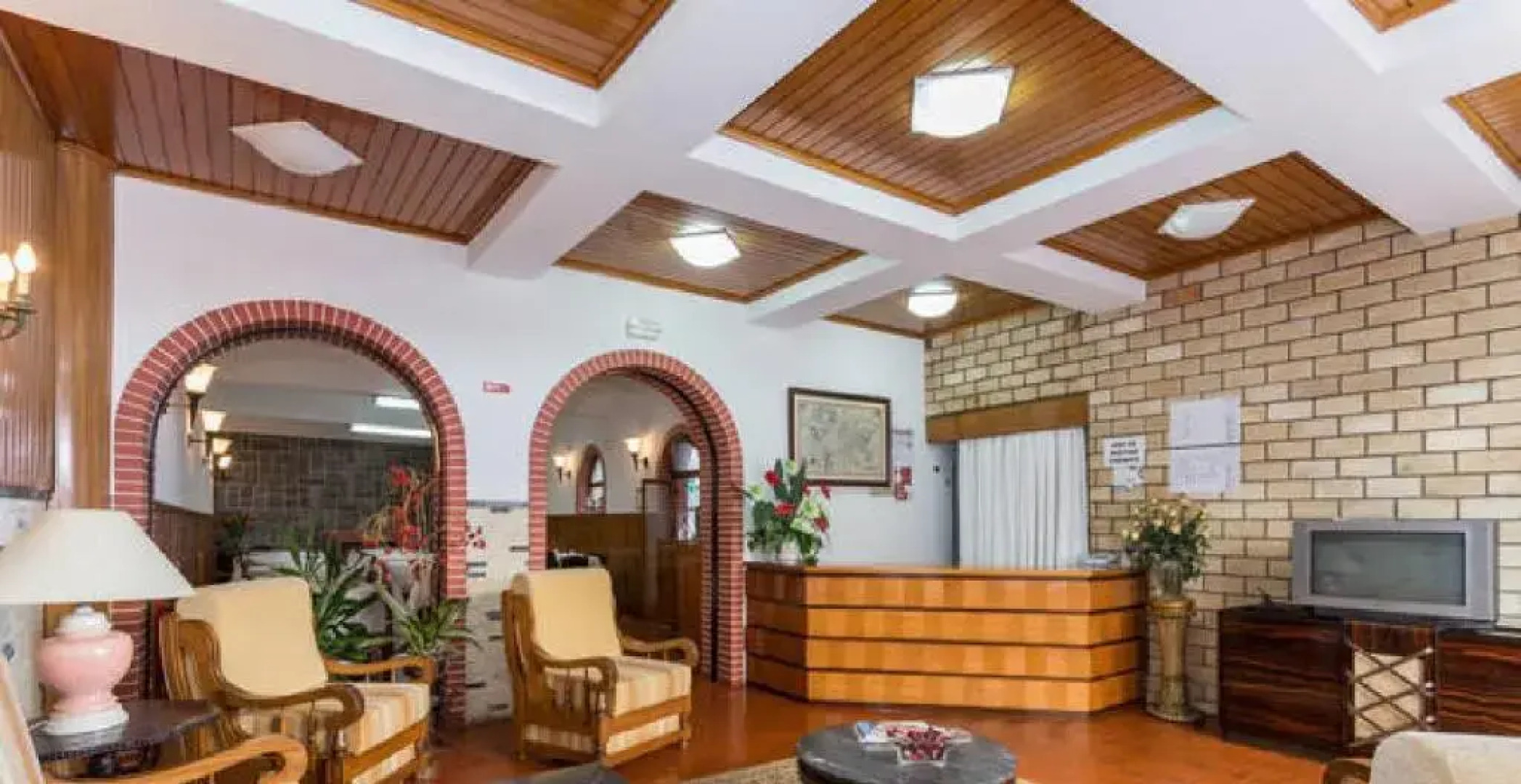 Residencial Miramar by Portugalferias