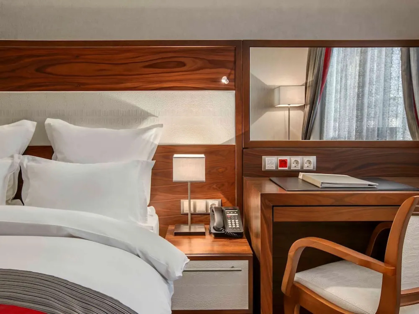 Boutique Bristol Hotel