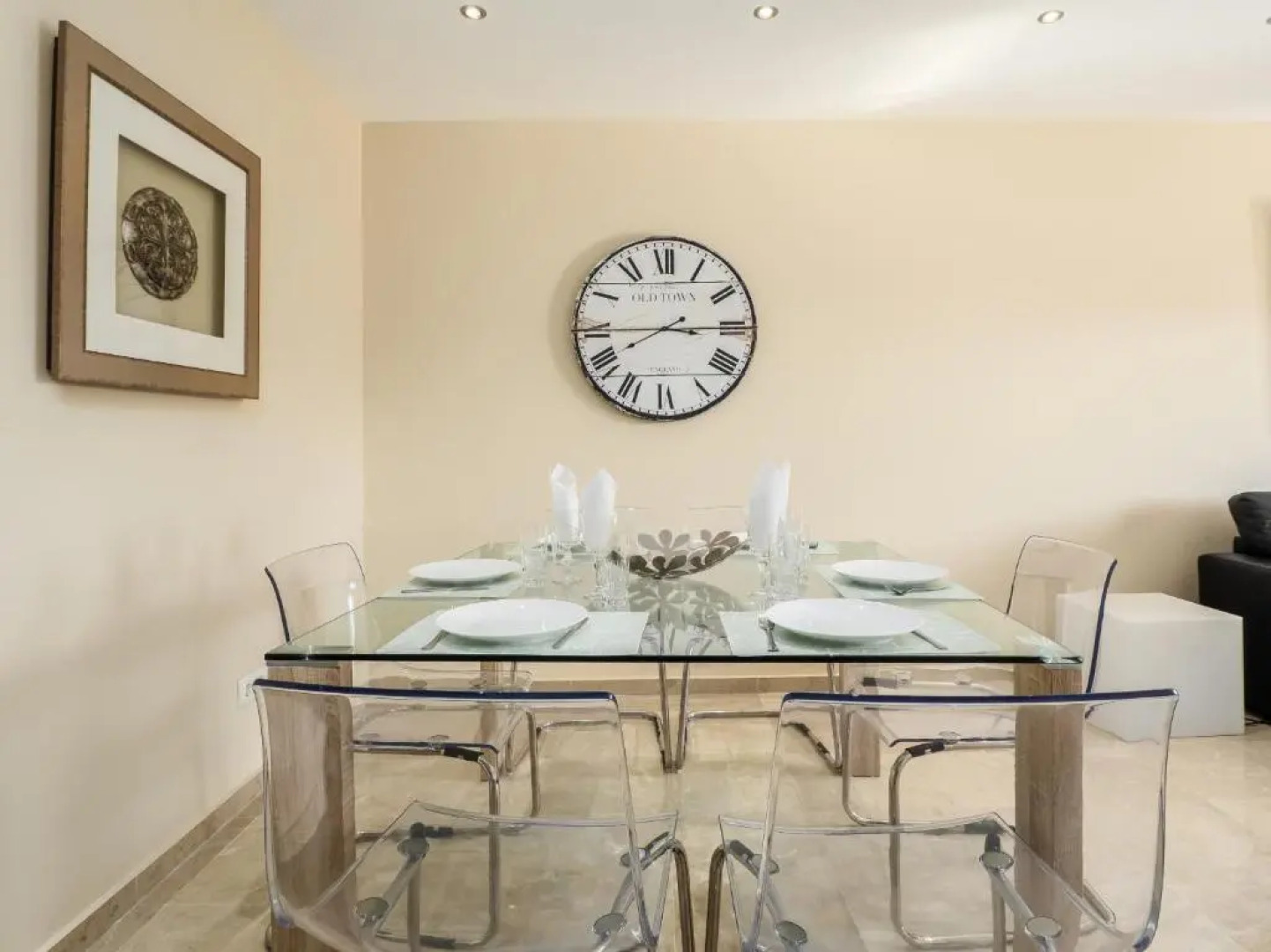 2174-Huge 3 bedrooms with terrace and pool