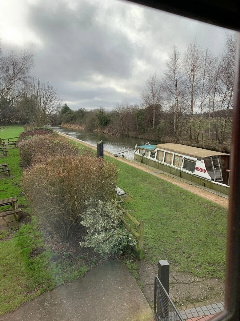 The Dog & Doublet Inn