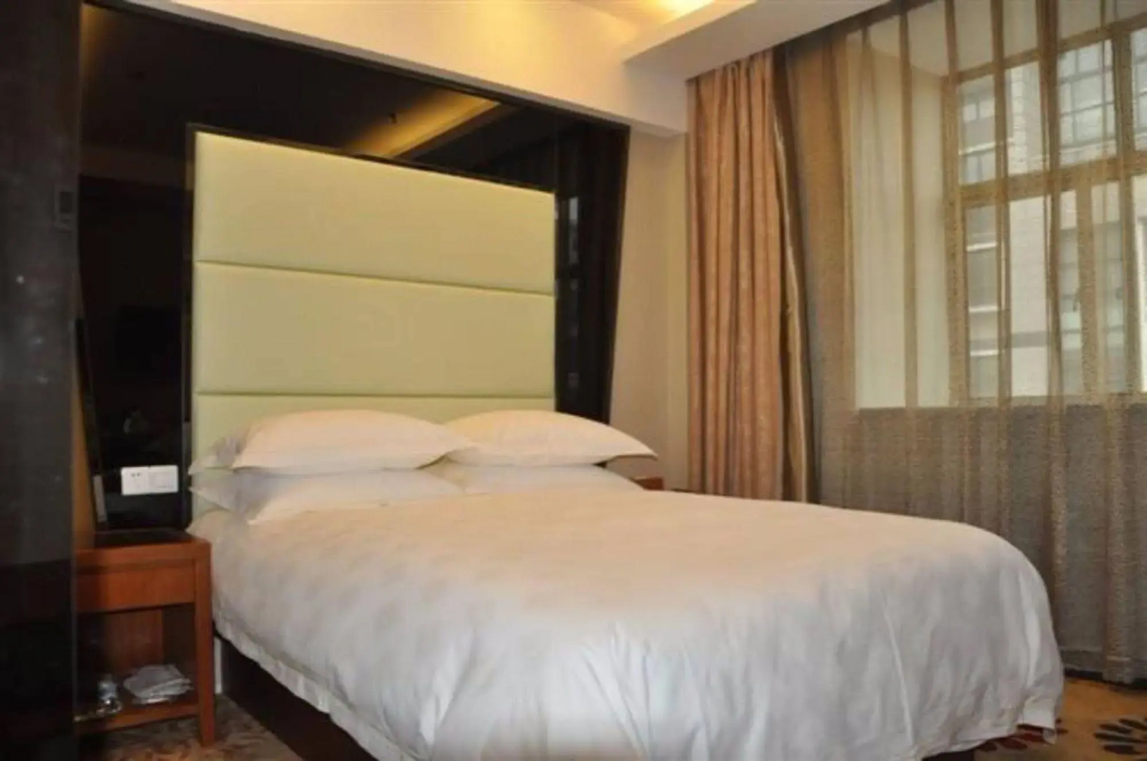 Yiwu Ruifeng Hotel