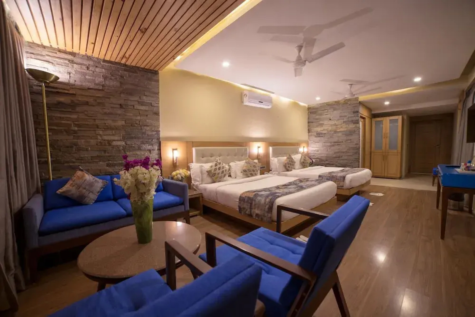 Hotel Brentwood Sanctuary