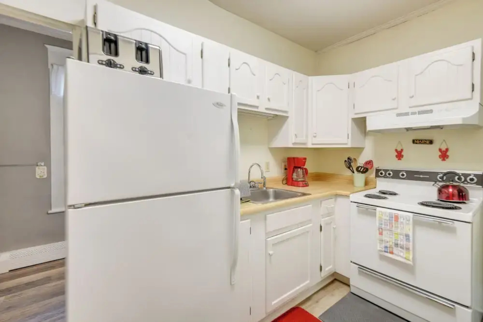 Kennebunk Apartment w/ Local Beach Access!