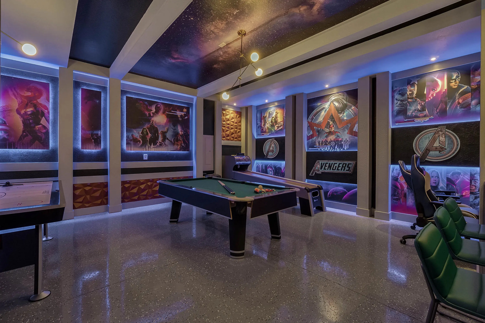 9 Bedrooms / 6.5 Bathrooms / Solara (9028 FK), Kissimmee, US