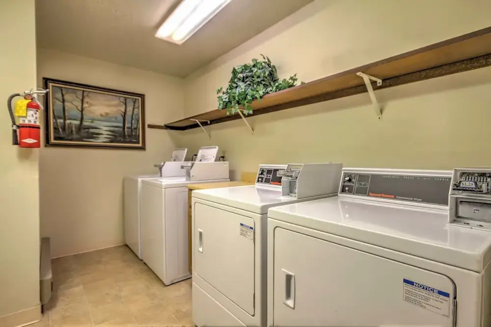 Romantic Ski Haven w/ Balcony: Brian Head Studio