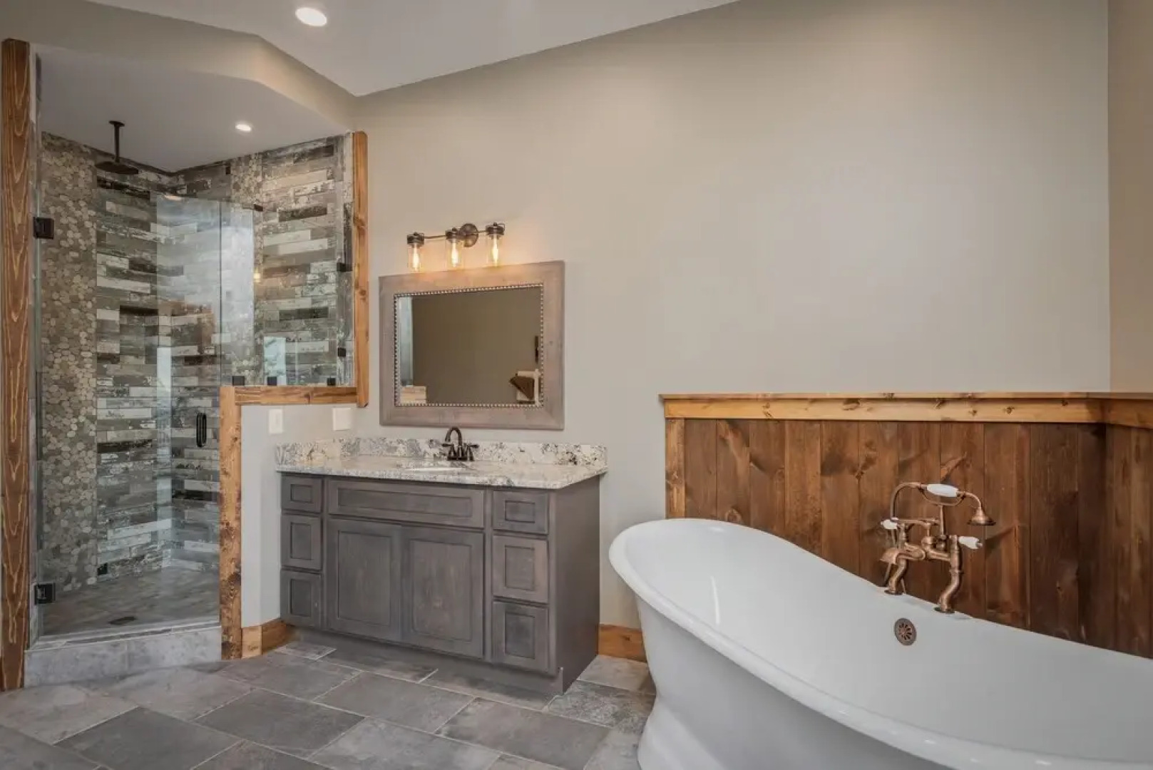 Tanglewood Mountain Lodge 8 Bedroom Residence by RedAwning