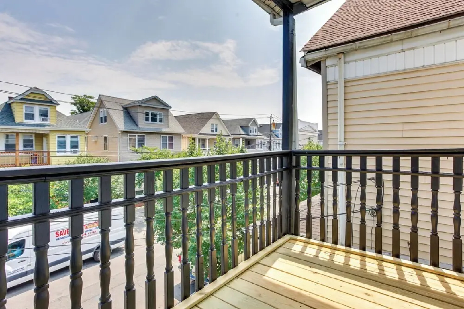 Convenient Elizabeth Apartment w/ Private Balcony!