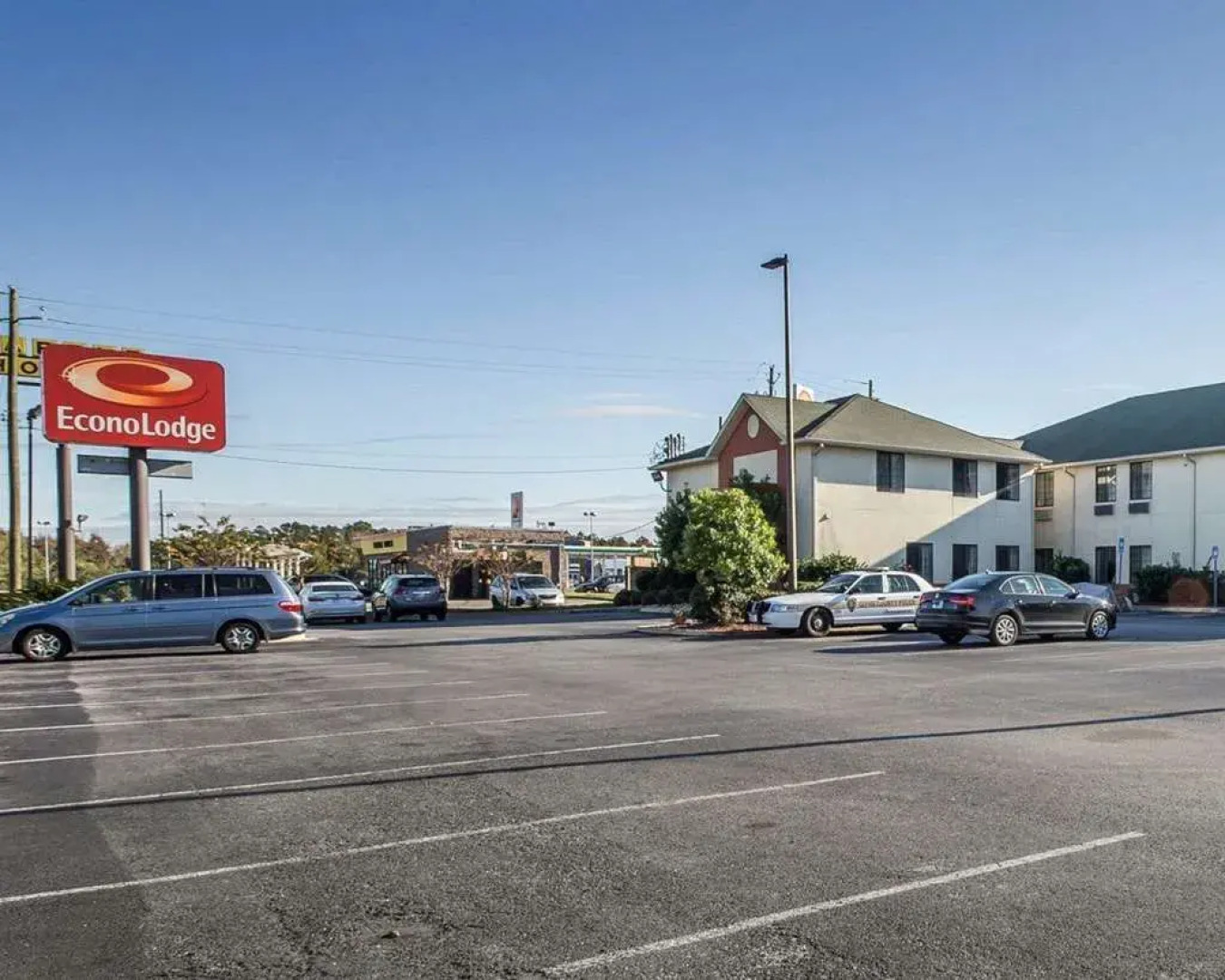 Econo Lodge Brunswick Travel Center