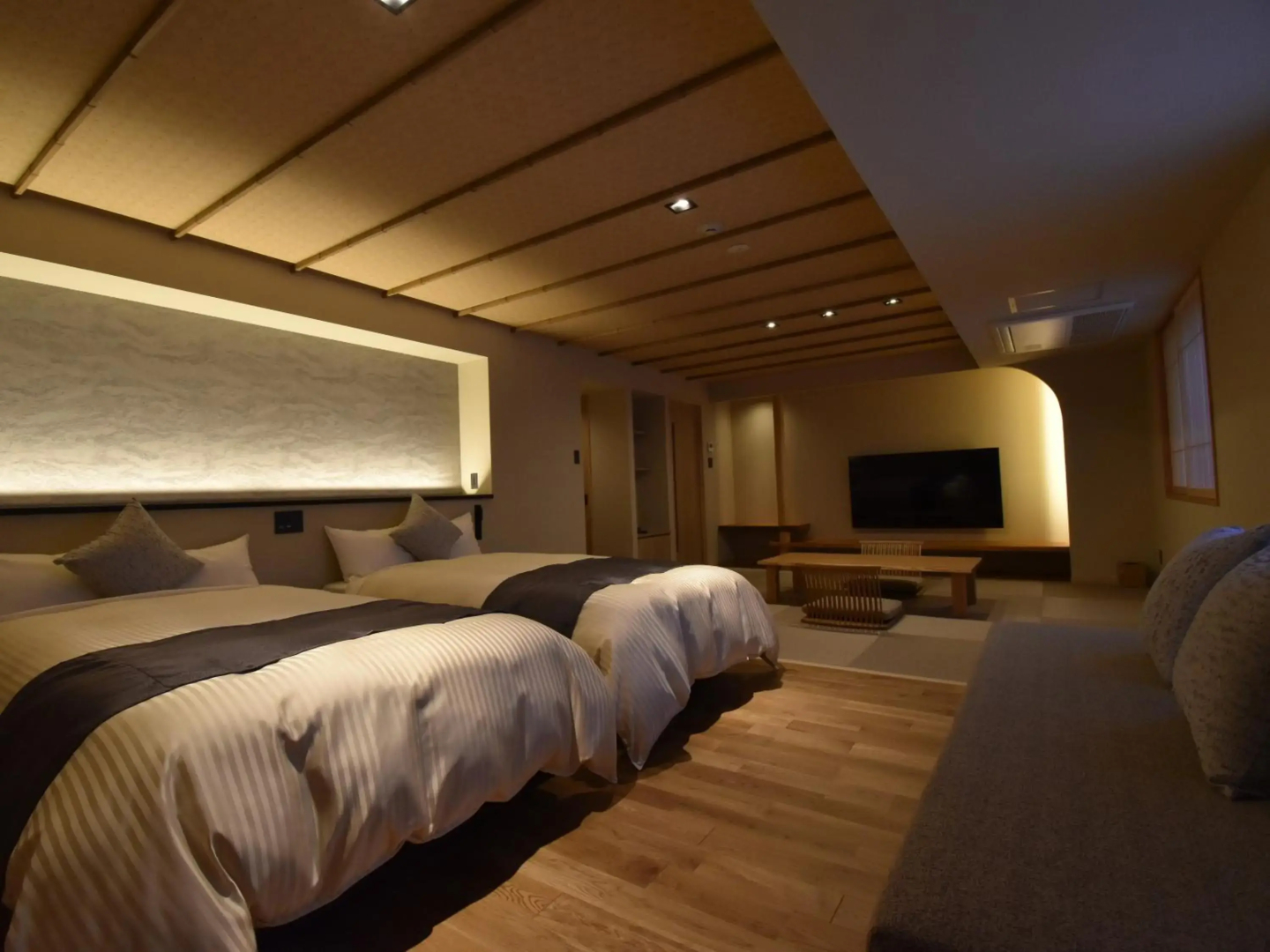 Hotel Kazurabashi