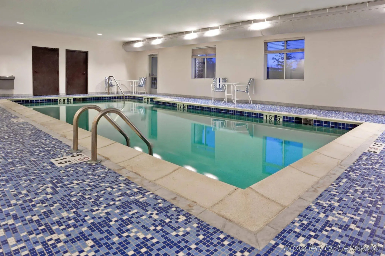 Holiday Inn Express & Suites Detroit - Farmington Hills by IHG