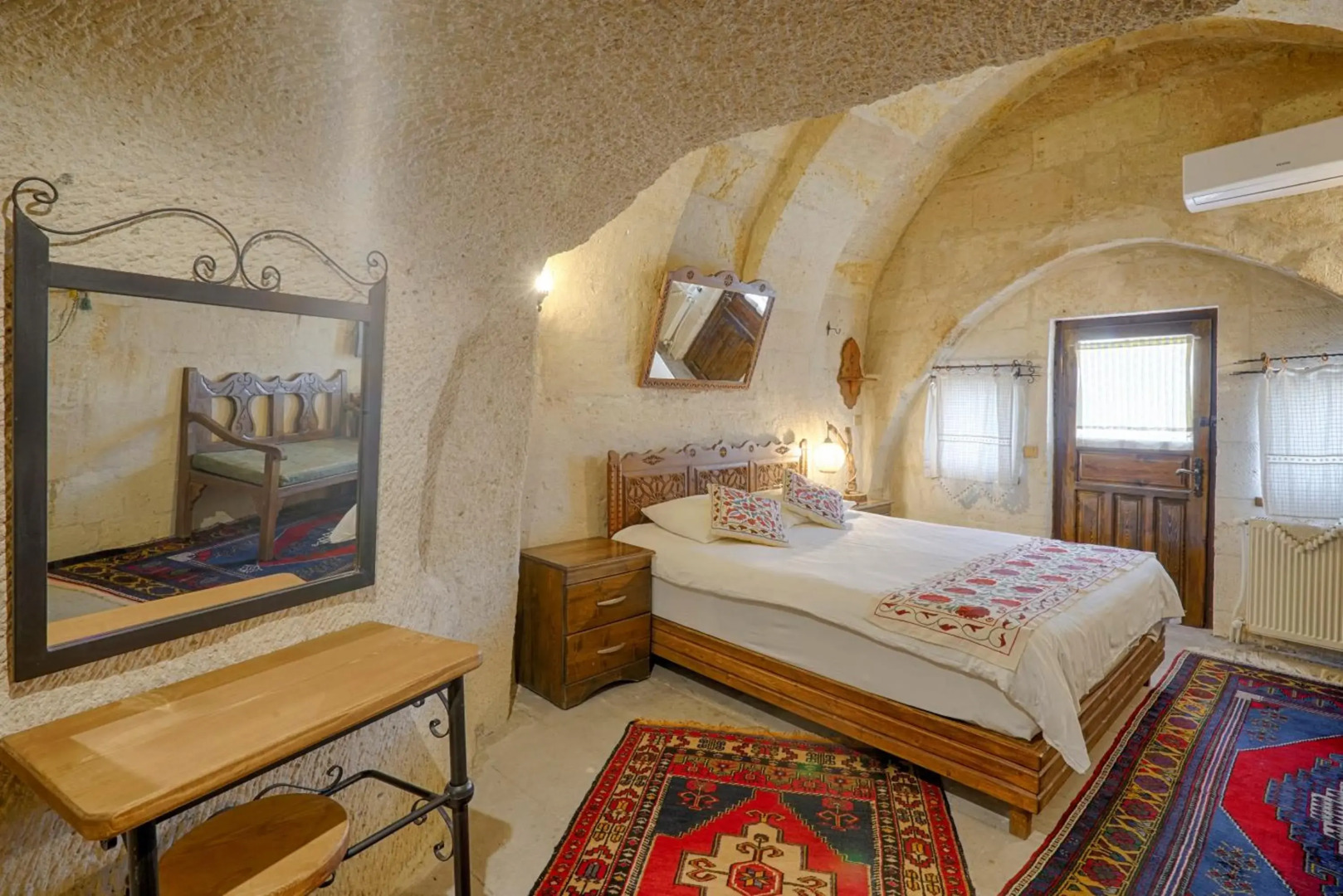 Tulip Cave Suites