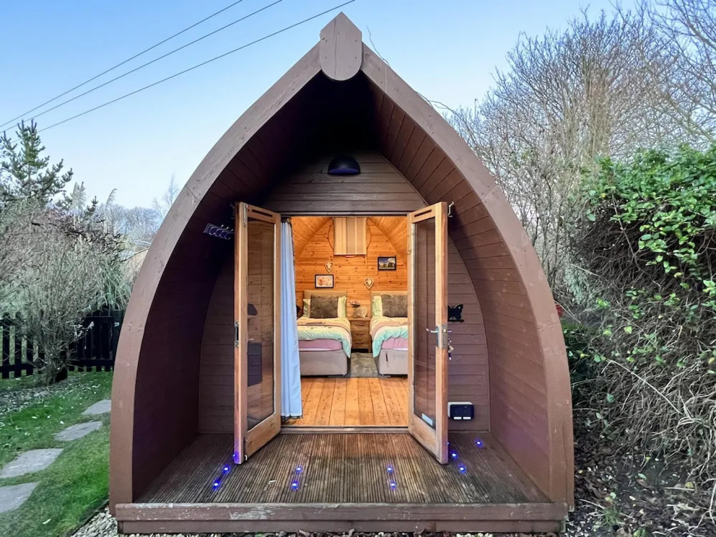 Beautiful Twin Glamping Pod in Salisbury