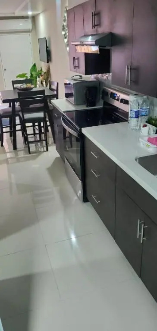 R & V Beach Front Vacation Home